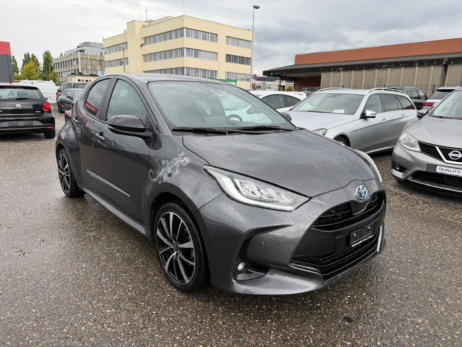 TOYOTA Yaris 1.5 VVT-i HSD Trend-image-2