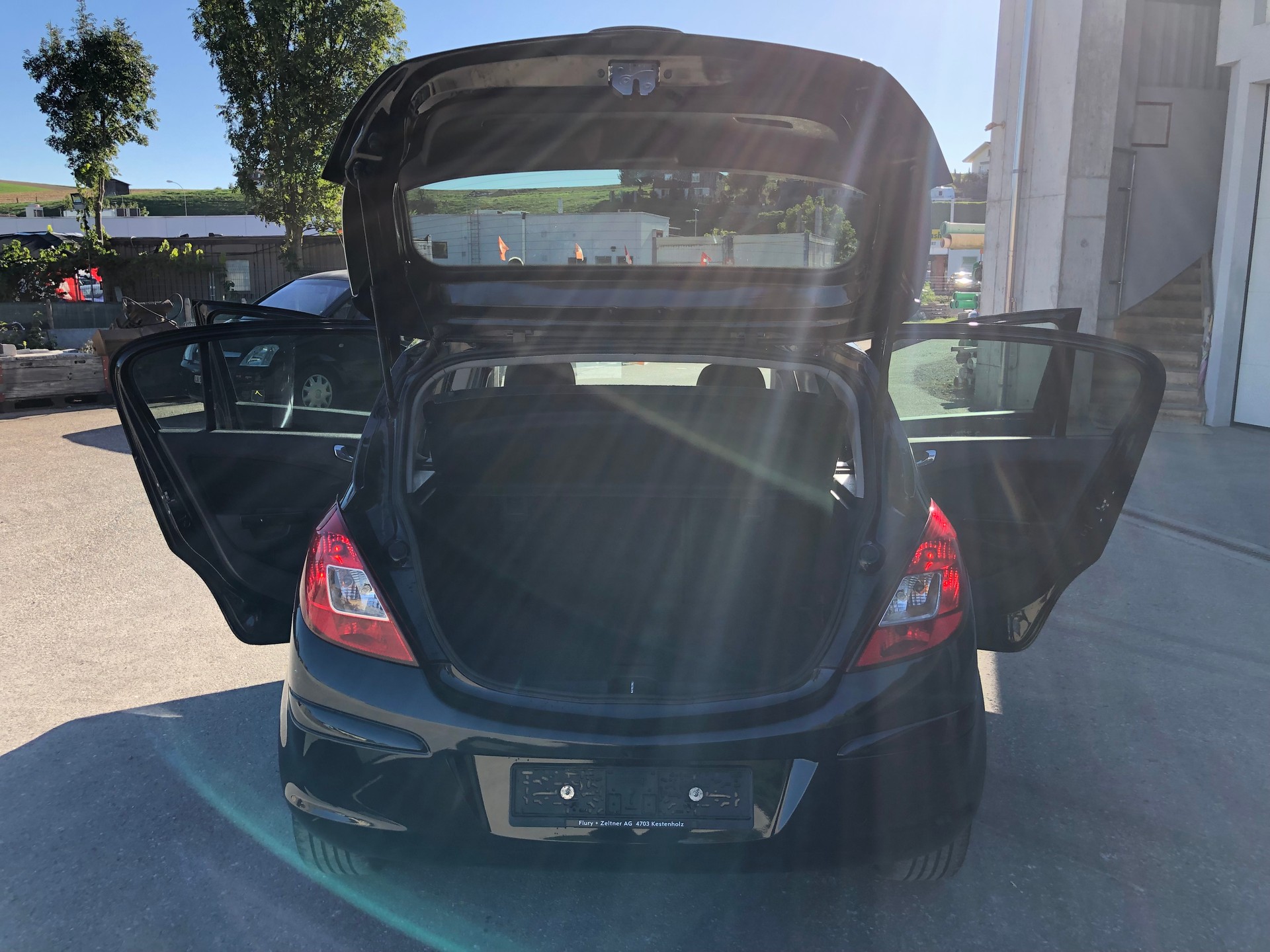 OPEL Corsa 1.4 TP Color Edition-image-10