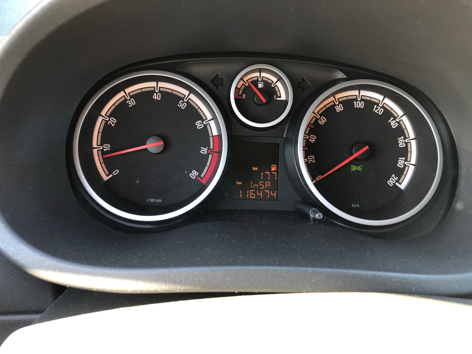 OPEL Corsa 1.4 TP Color Edition-image-13