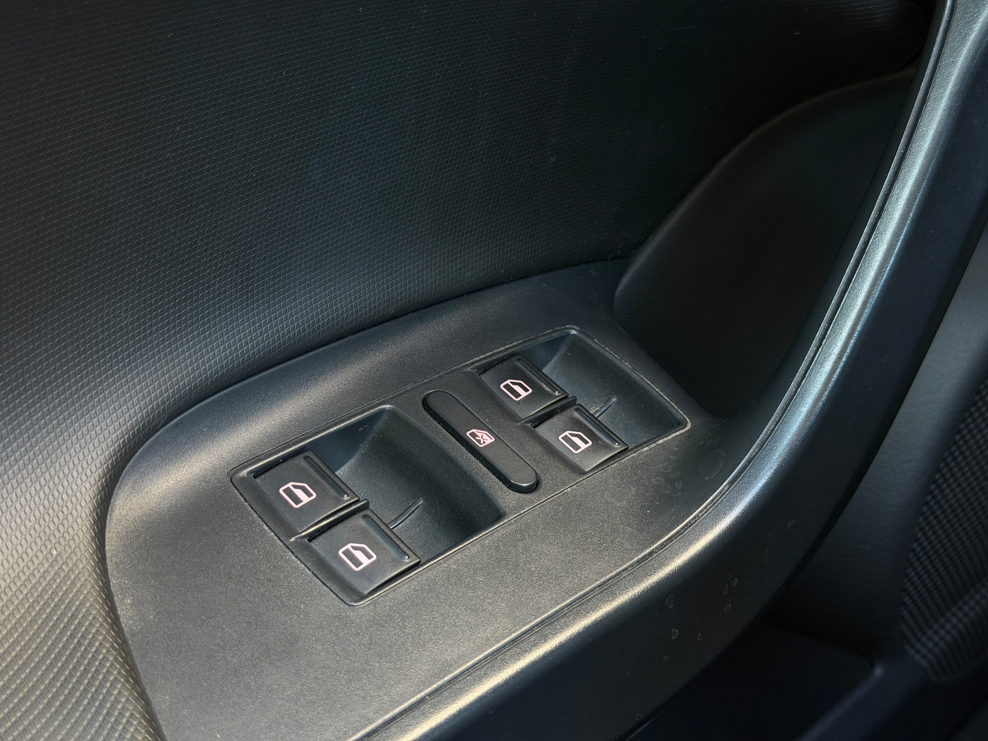 SEAT Ibiza SC 1.4 Style *frisch ab MFK + Service*-image-19