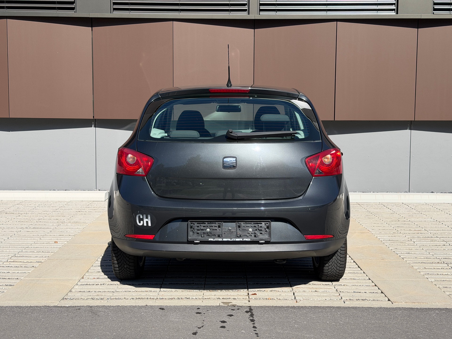 SEAT Ibiza SC 1.4 Style *frisch ab MFK + Service*-image-4