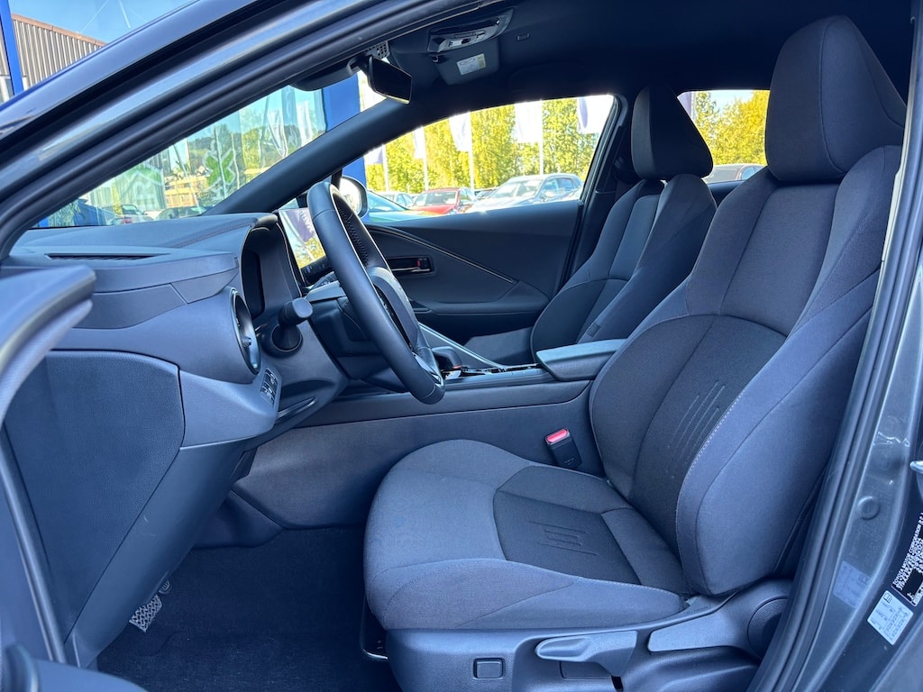 TOYOTA C-HR 1.8 HSD CVT Trend-image-6
