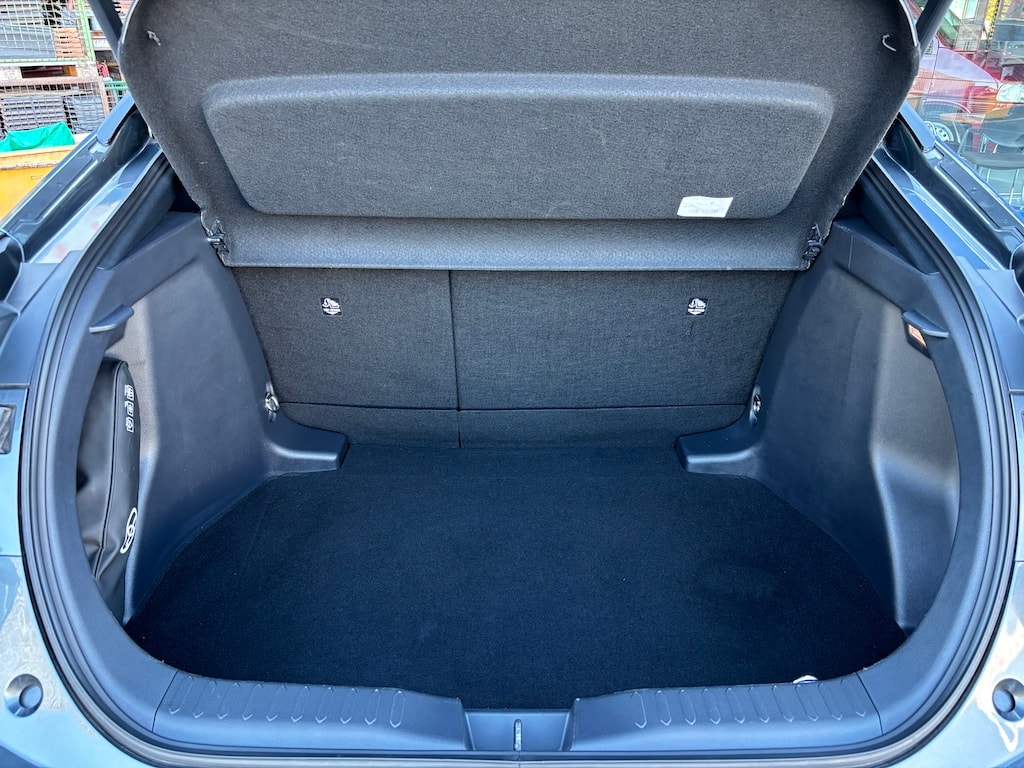 TOYOTA C-HR 1.8 HSD CVT Trend-image-14
