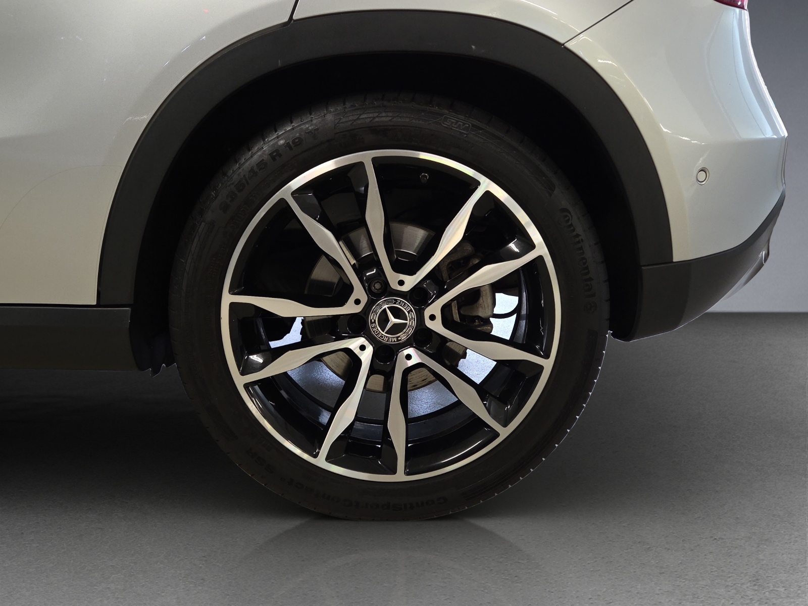 MERCEDES-BENZ GLA 200 Night Star-image-5