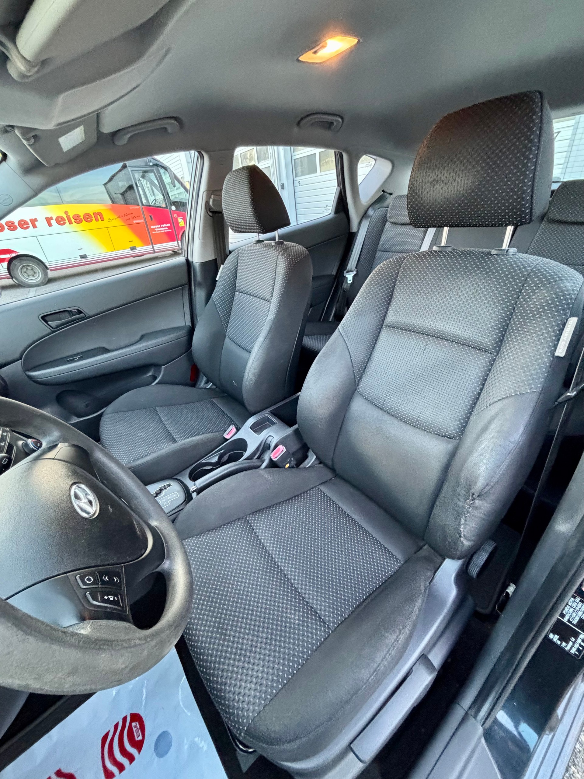 HYUNDAI i30 1.6 Style Automatic-image-11