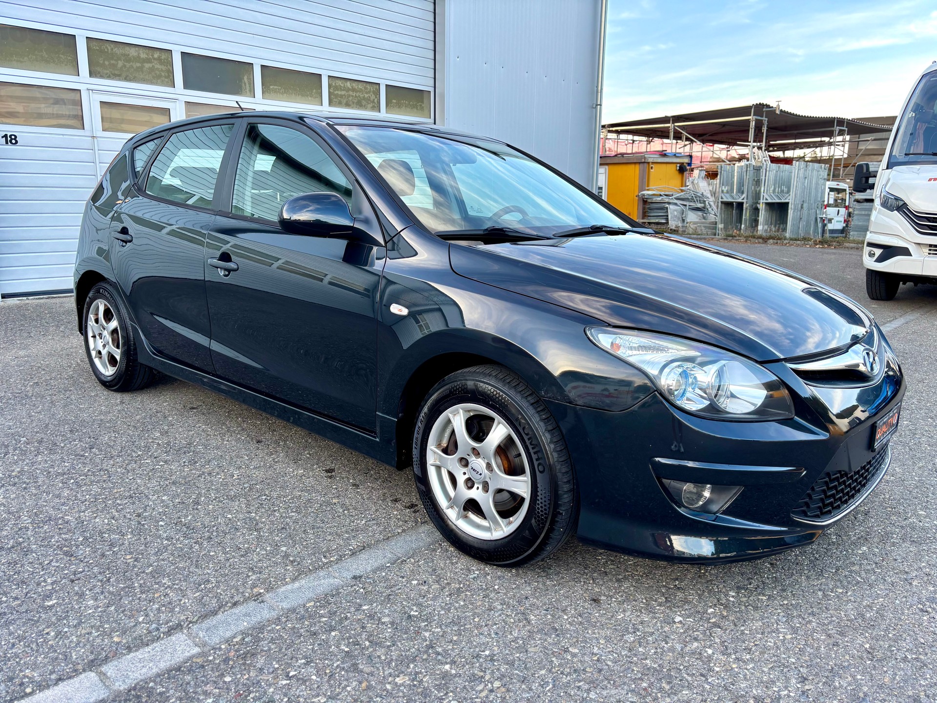 HYUNDAI i30 1.6 Style Automatic-image-2