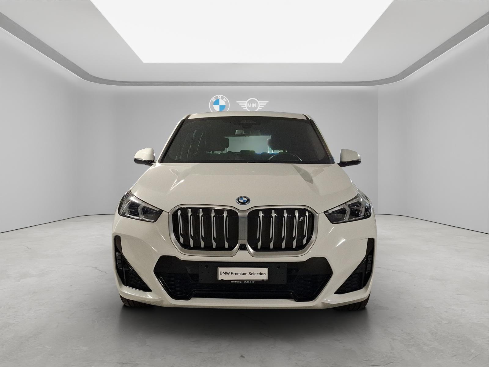 BMW iX1 U11 30 xDrive-image-2