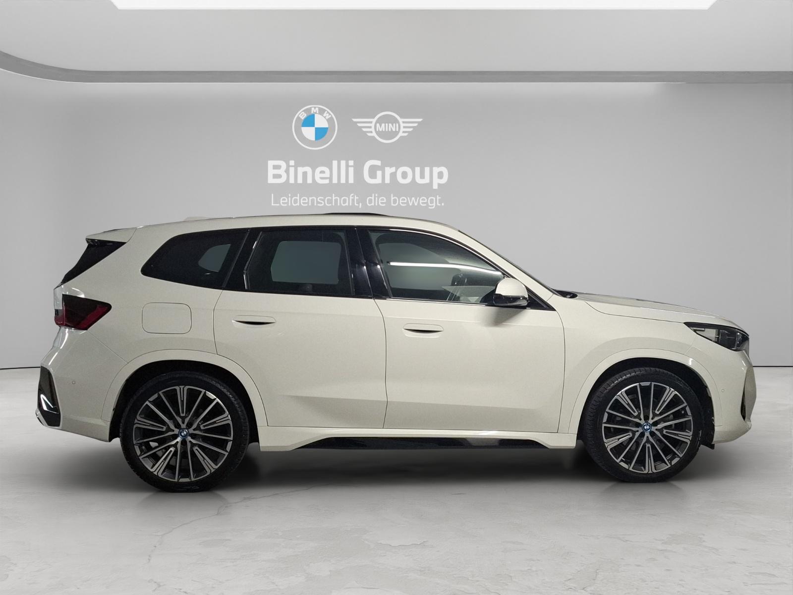 BMW iX1 U11 30 xDrive-image-18