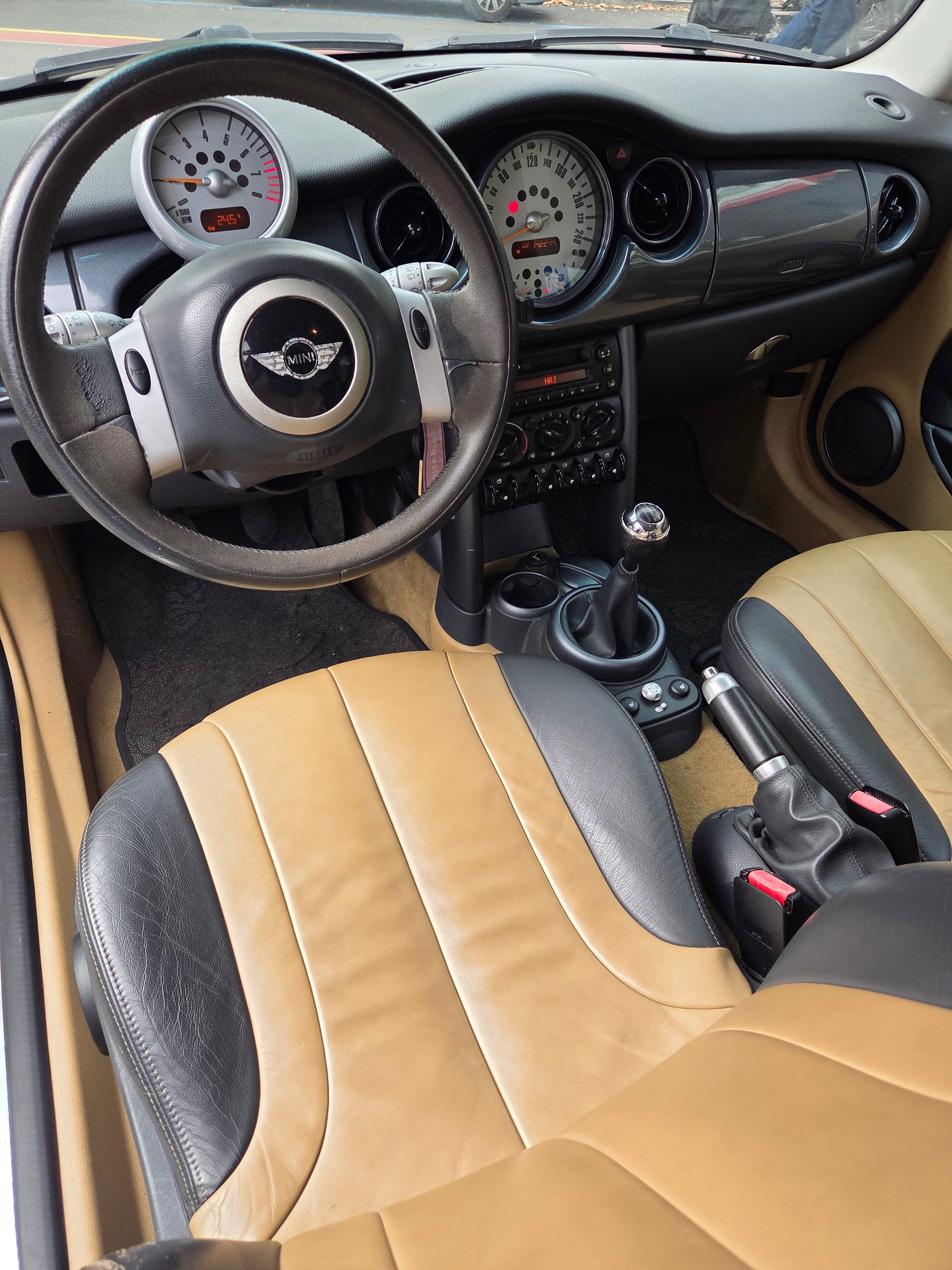 MINI One-image-5