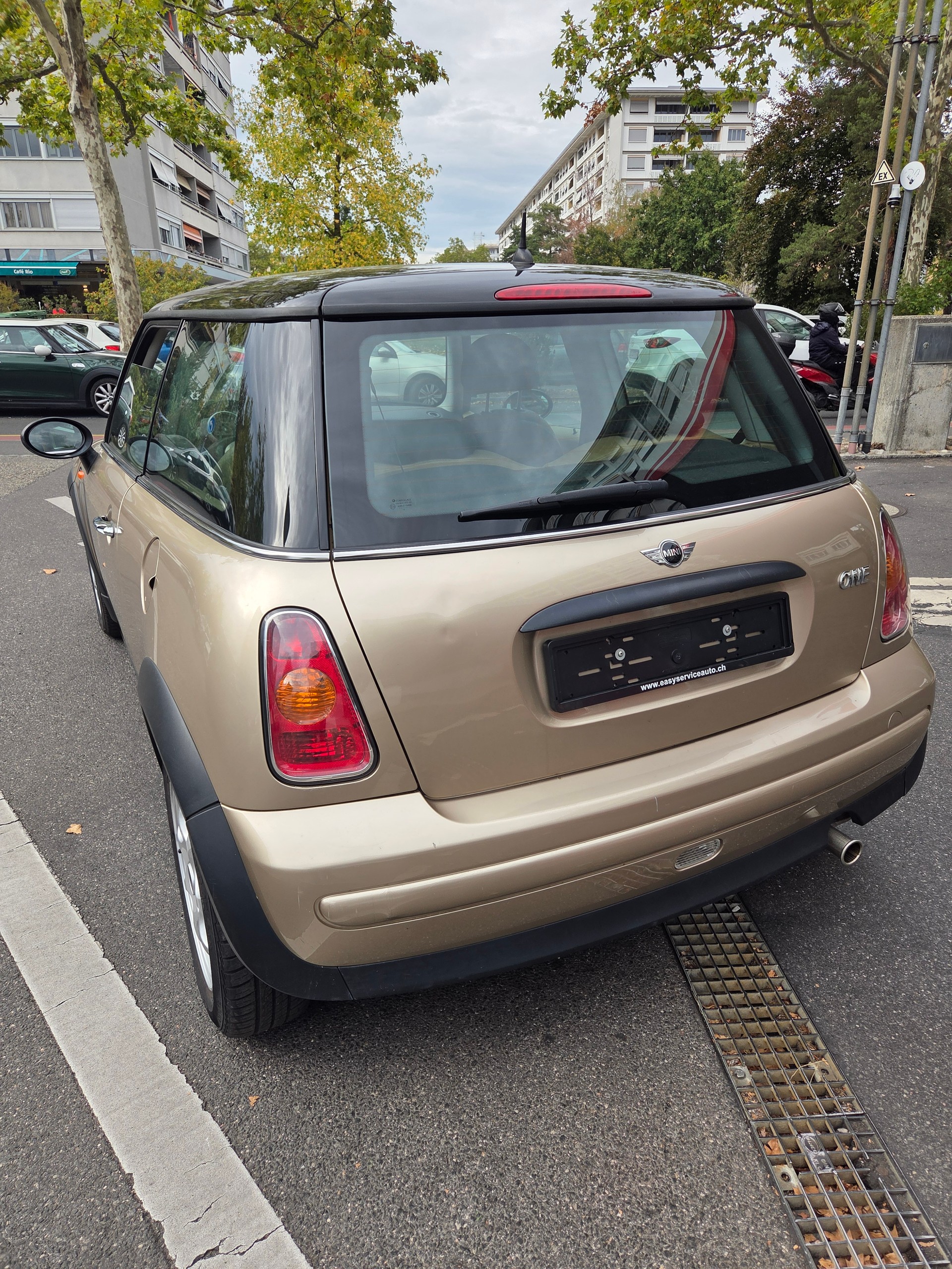MINI One-image-2