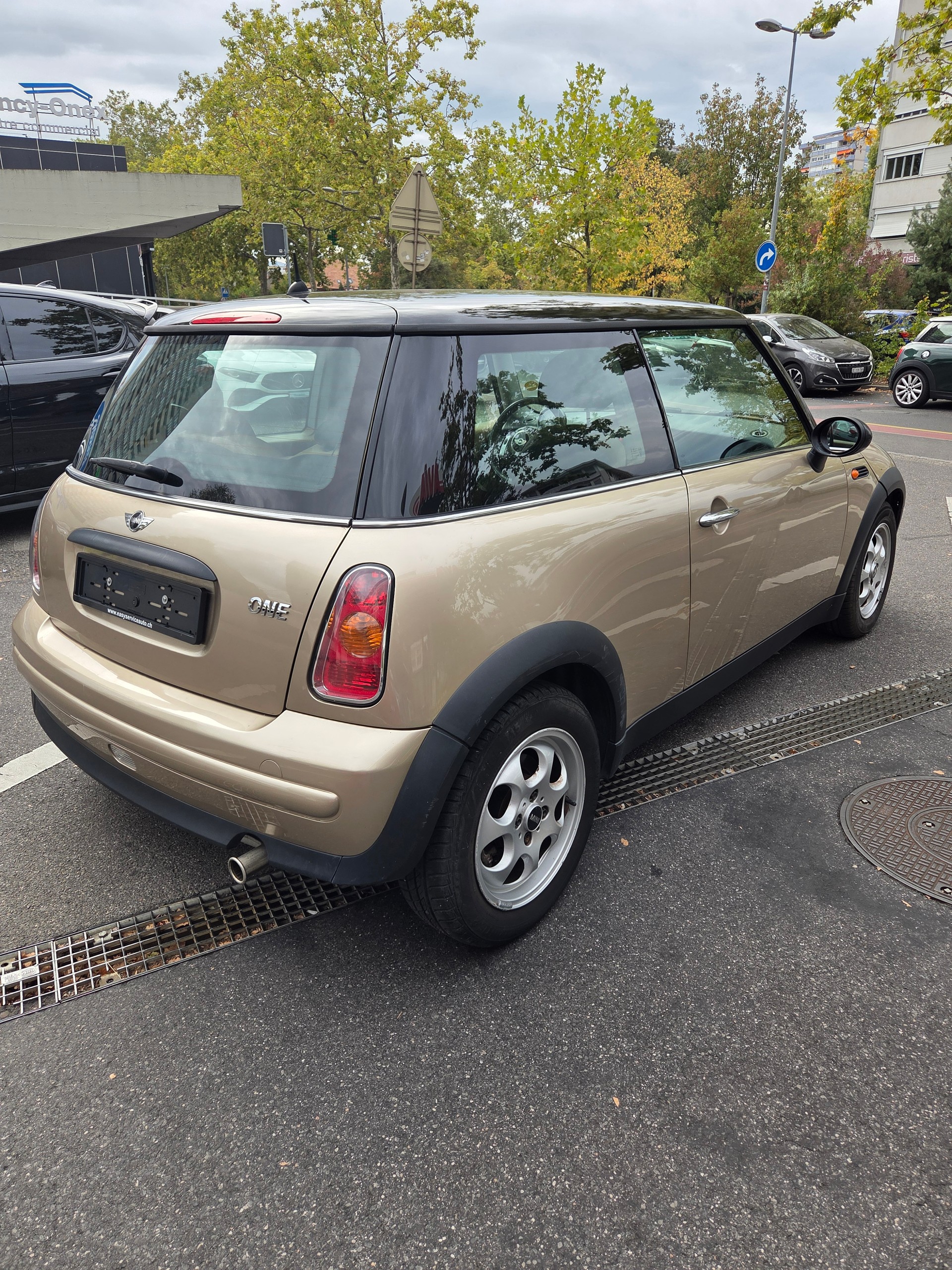 MINI One-image-3