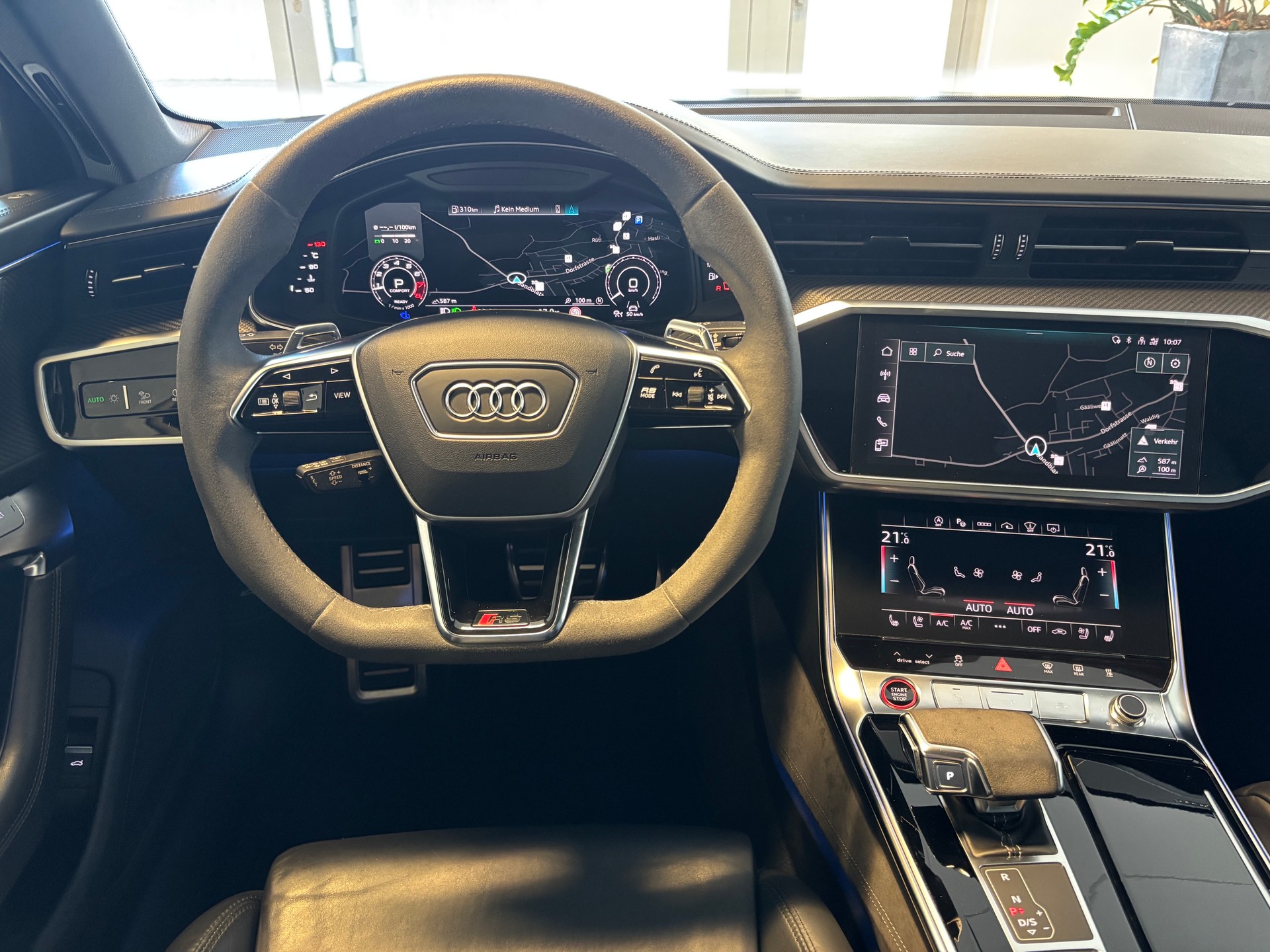 AUDI RS6 Avant 4.0 TFSI V8 quattro-image-10