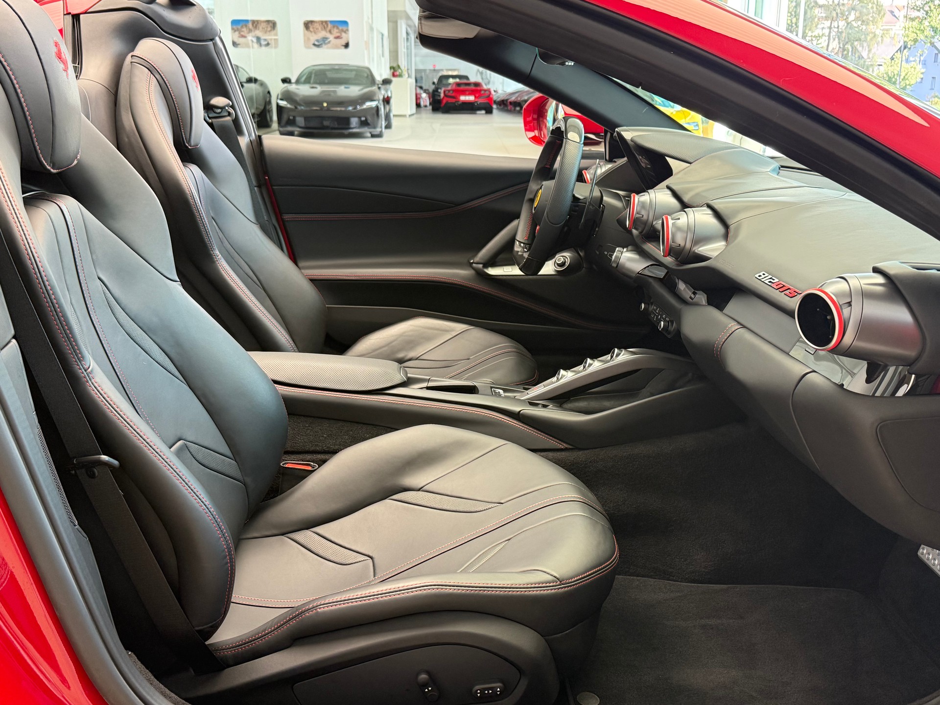FERRARI 812 GTS-image-12