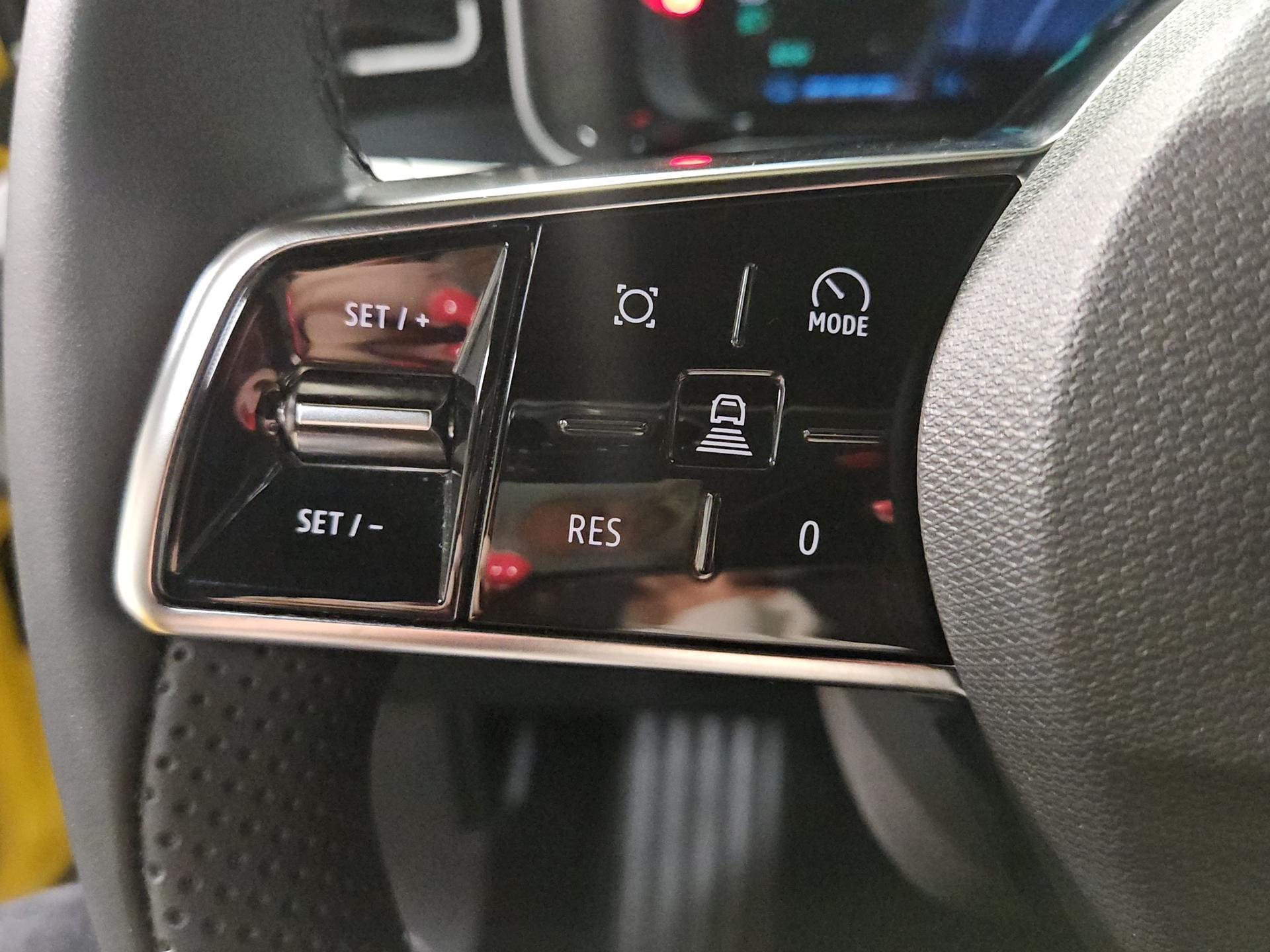 RENAULT R5 E-Tech Comfort Range 52 kWh Iconic Five-image-21