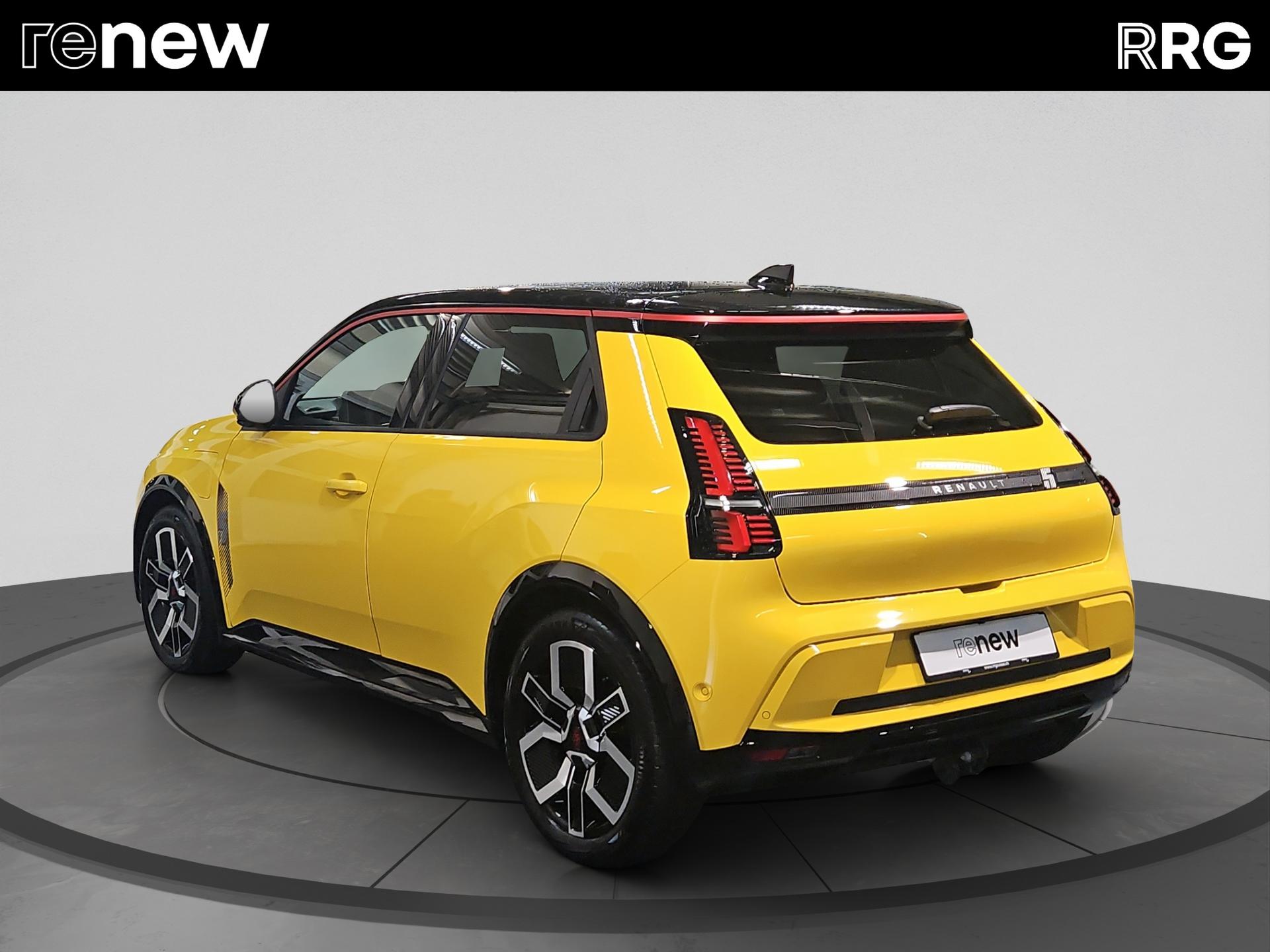 RENAULT R5 E-Tech Comfort Range 52 kWh Iconic Five-image-4