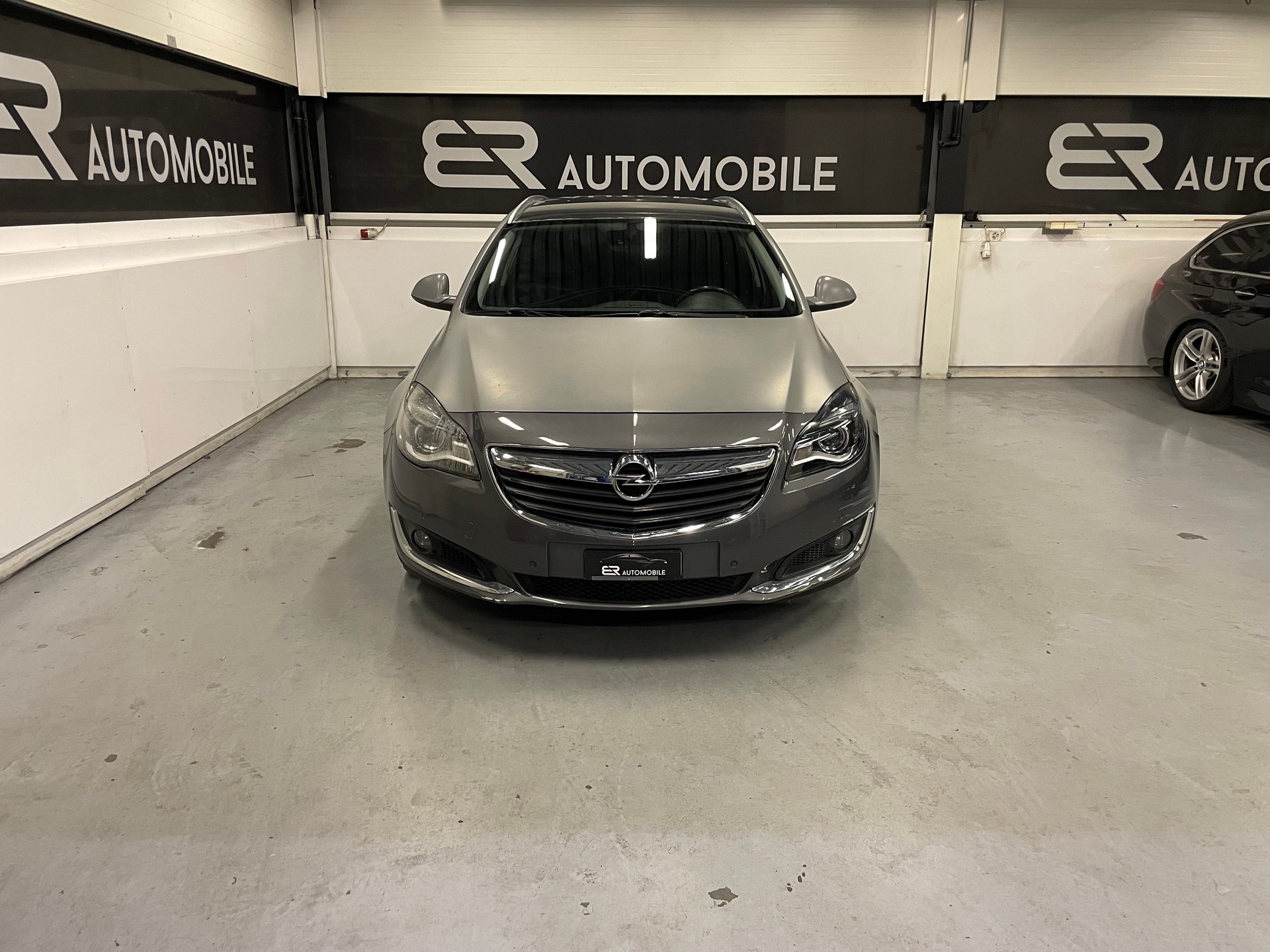 OPEL Insignia Sports Tourer 2.0 CDTI Edition Automatic-image-4