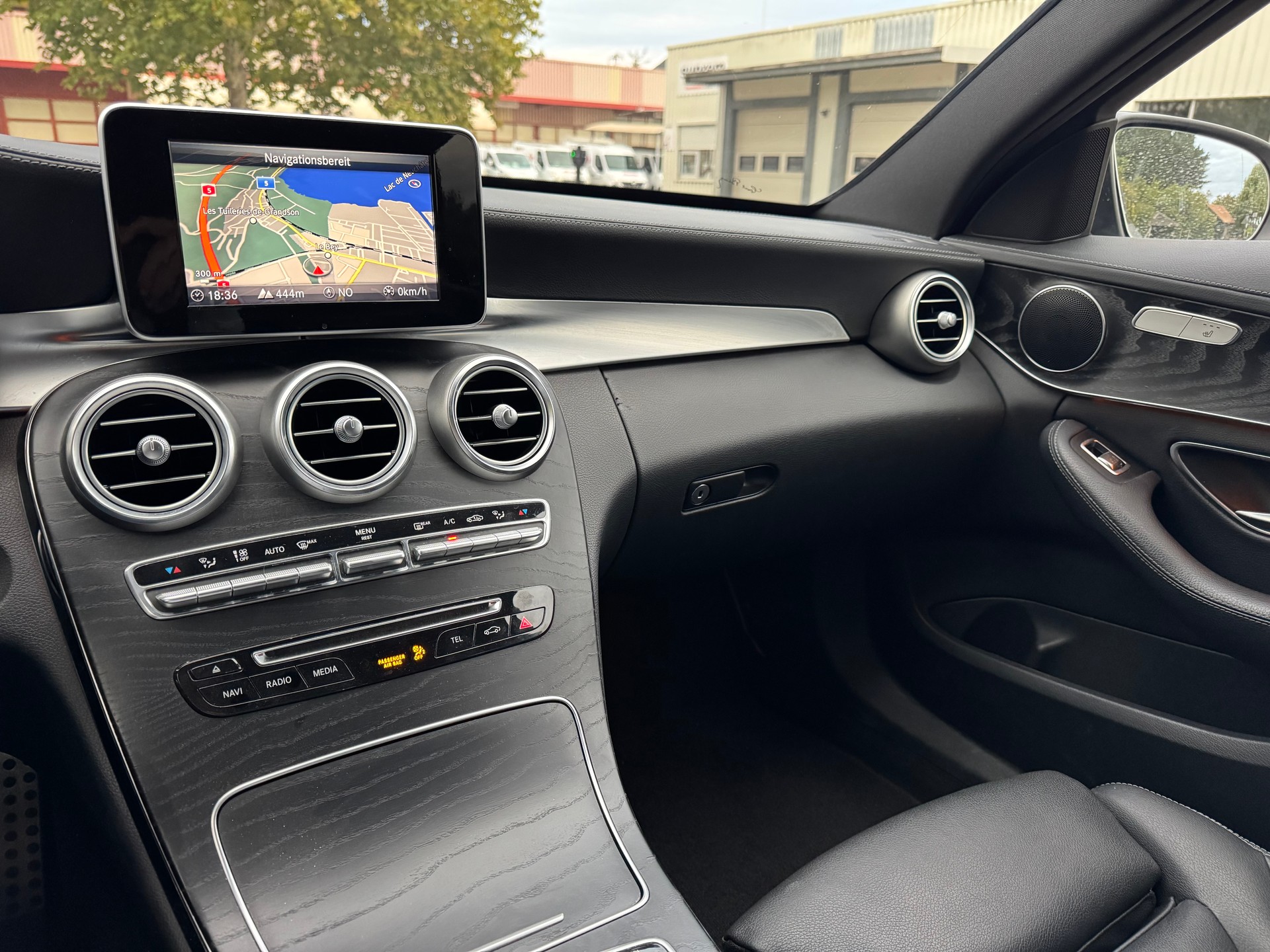 MERCEDES-BENZ C 250 d Swiss Star AMG Line 4Matic 9G-Tronic-image-10