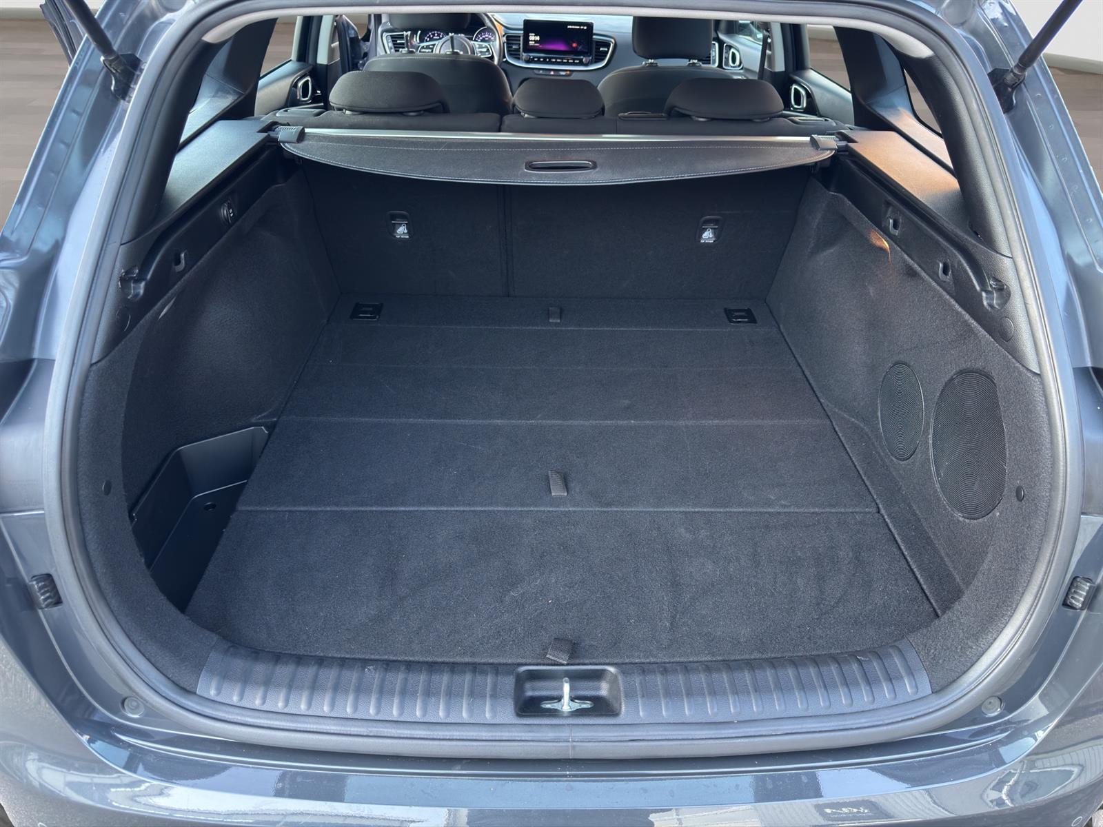 KIA Ceed SW 1.5 T-GDi Power-image-4