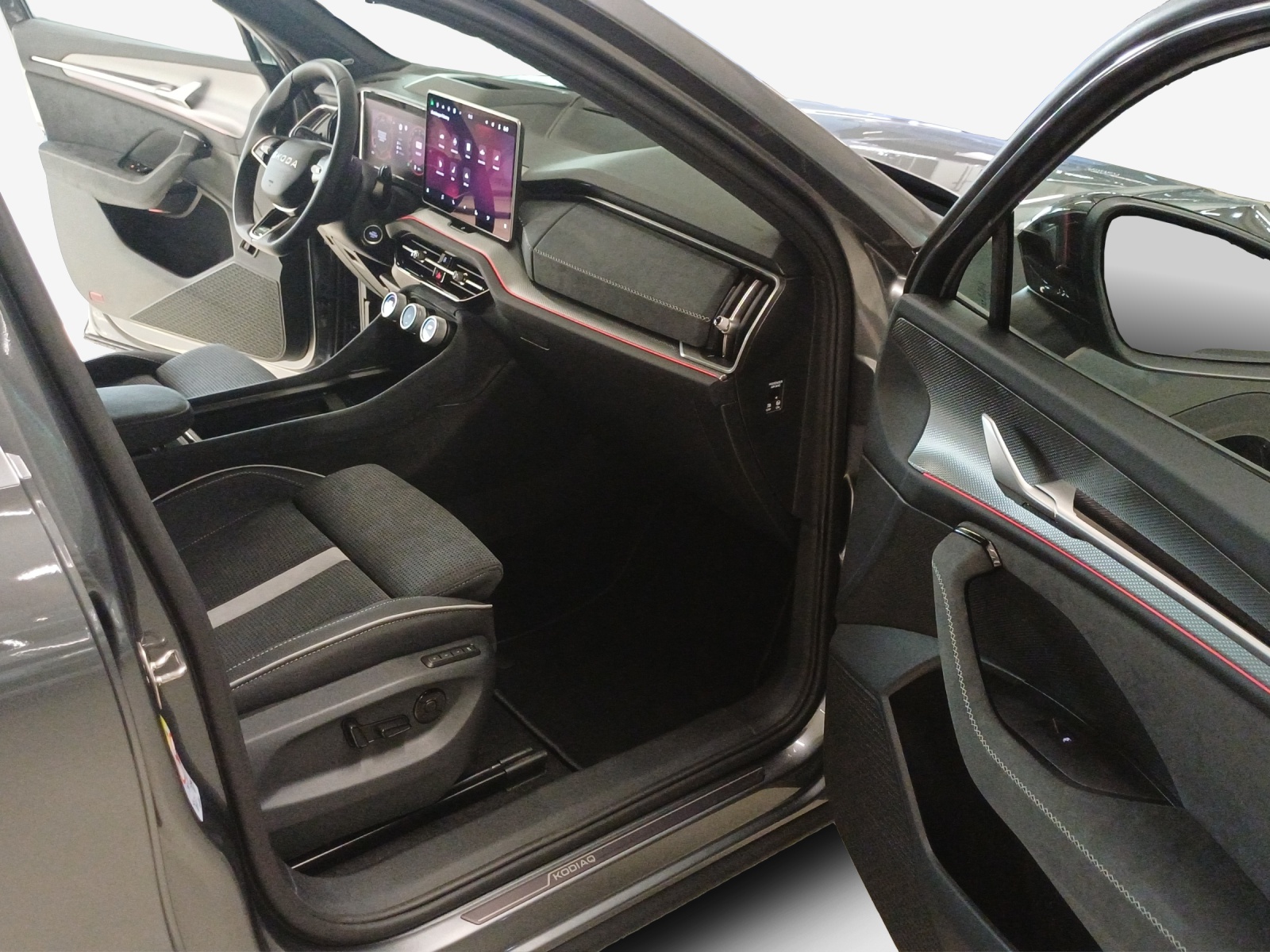 SKODA Kodiaq 2.0 TSI Sportline 4x4-image-13