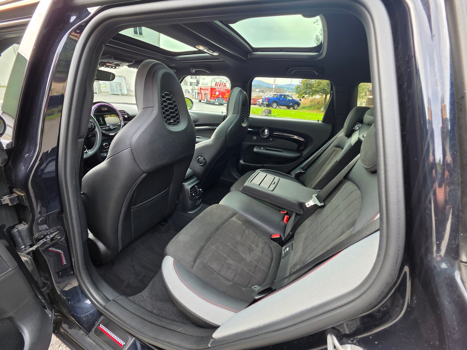 MINI Clubman Cooper John Cooper Works ALL4 Steptronic-image-24