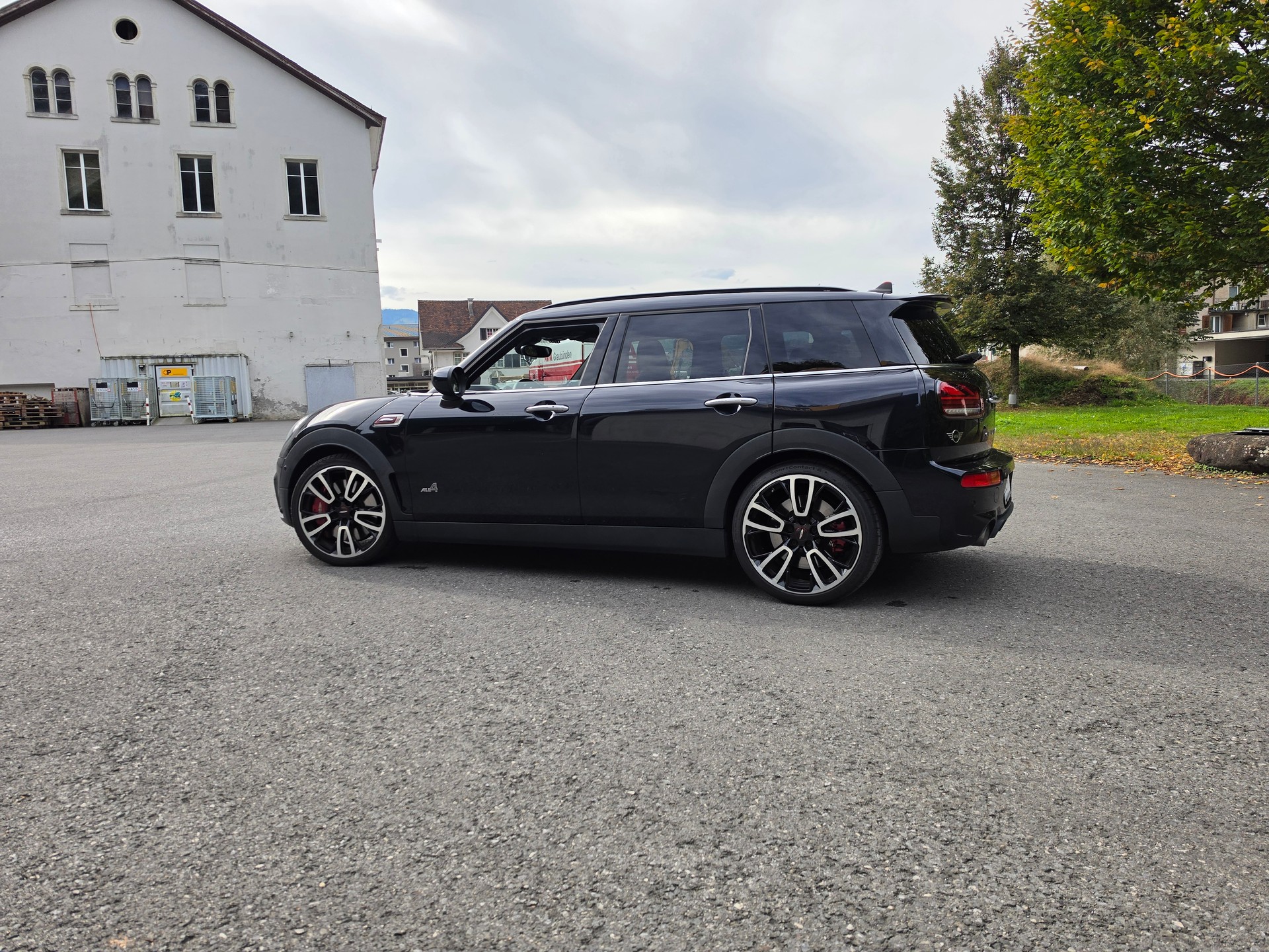 MINI Clubman Cooper John Cooper Works ALL4 Steptronic-image-12