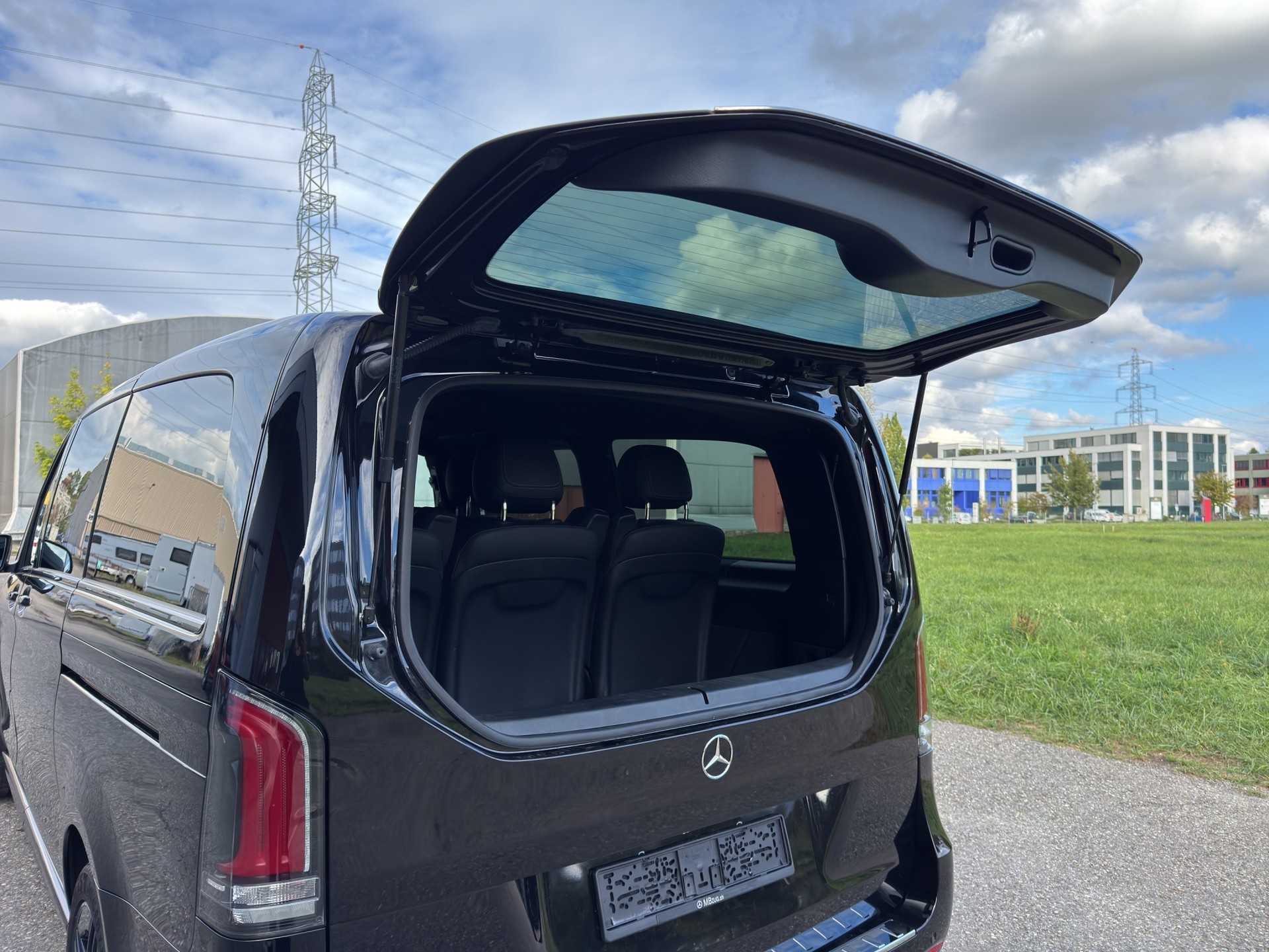 MERCEDES-BENZ V 250 d AMG Line L 4Matic - Facelift-image-19