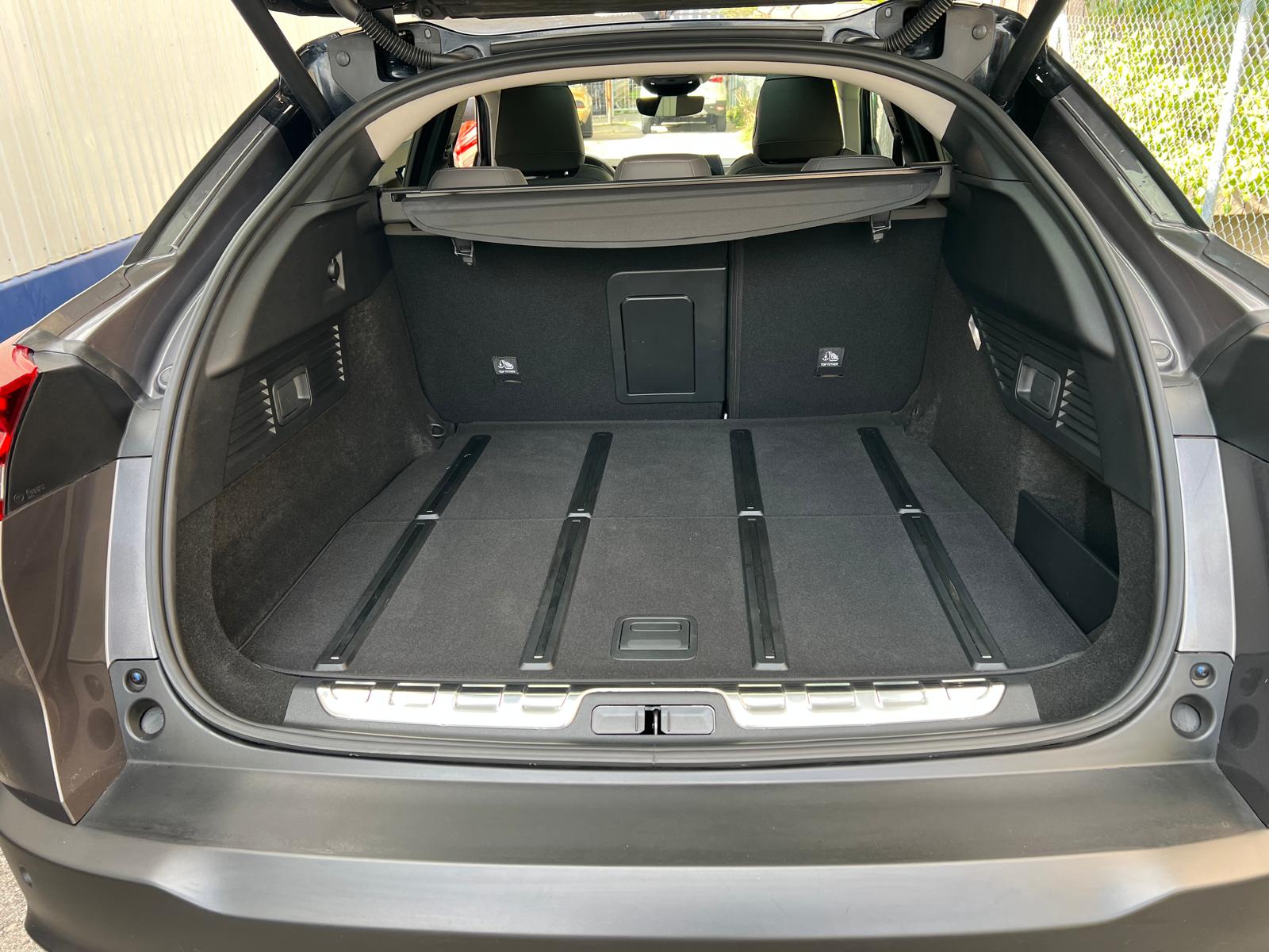 CITROEN C5 X 1.6i PHEV Shine Pack e-EAT8-image-15