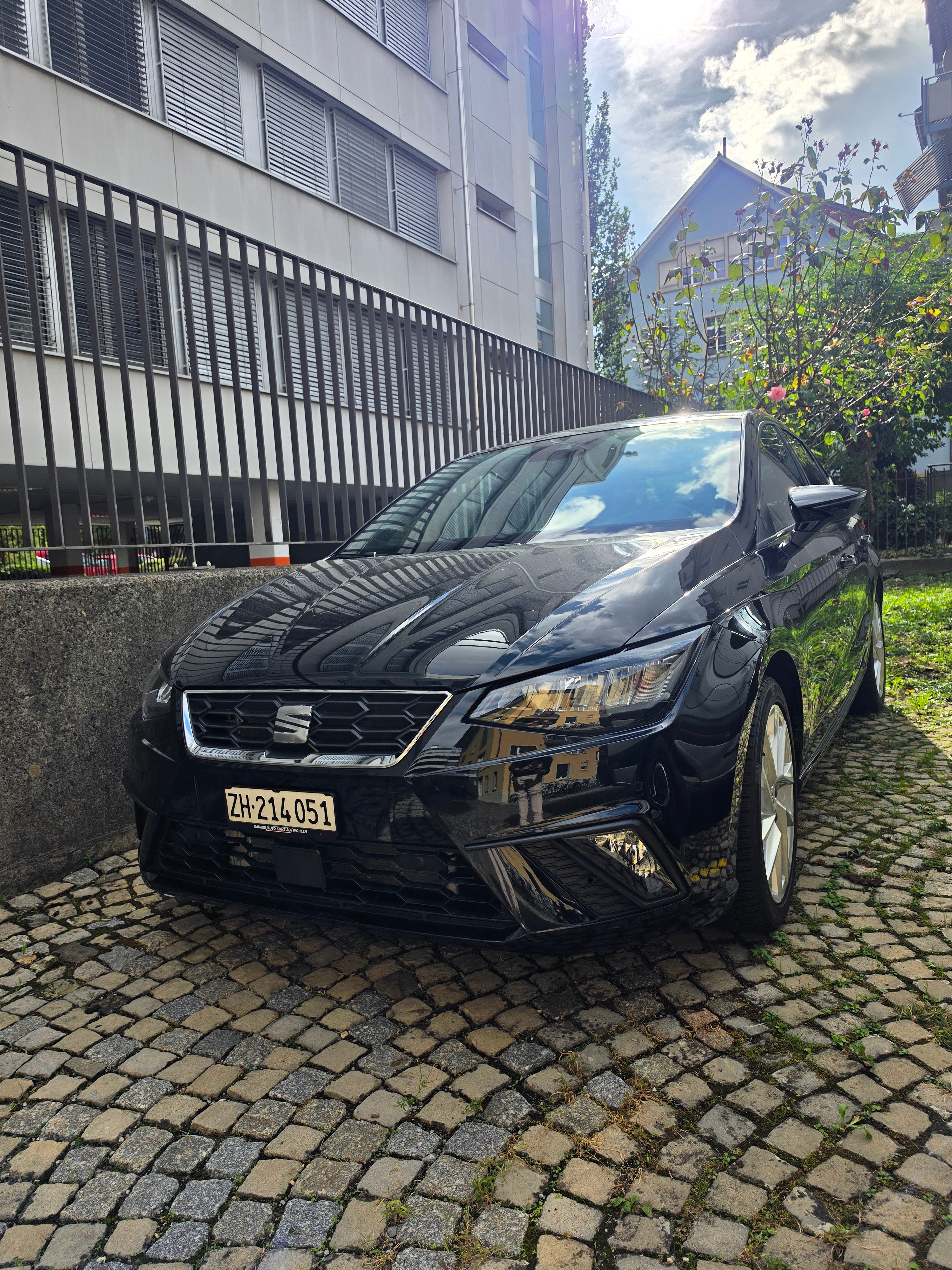 Car photo