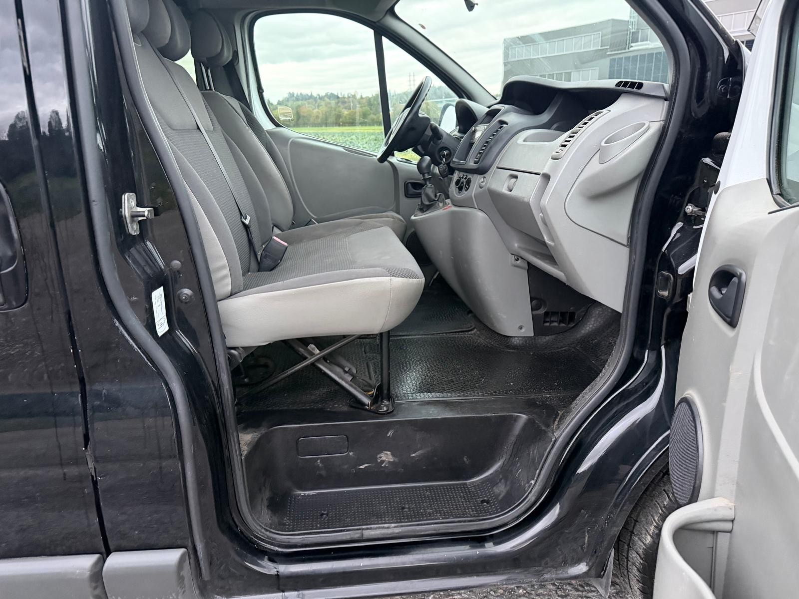 OPEL Vivaro 2.0CDTI 2.7t L1H1-image-7