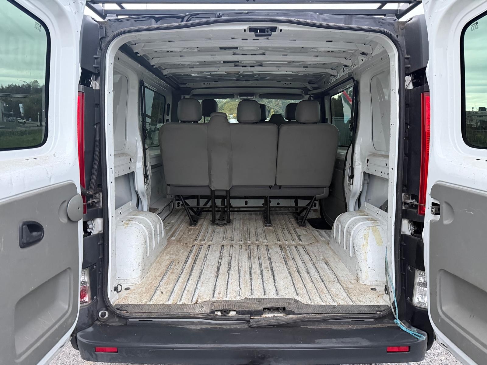 OPEL Vivaro 2.0CDTI 2.7t L1H1-image-13