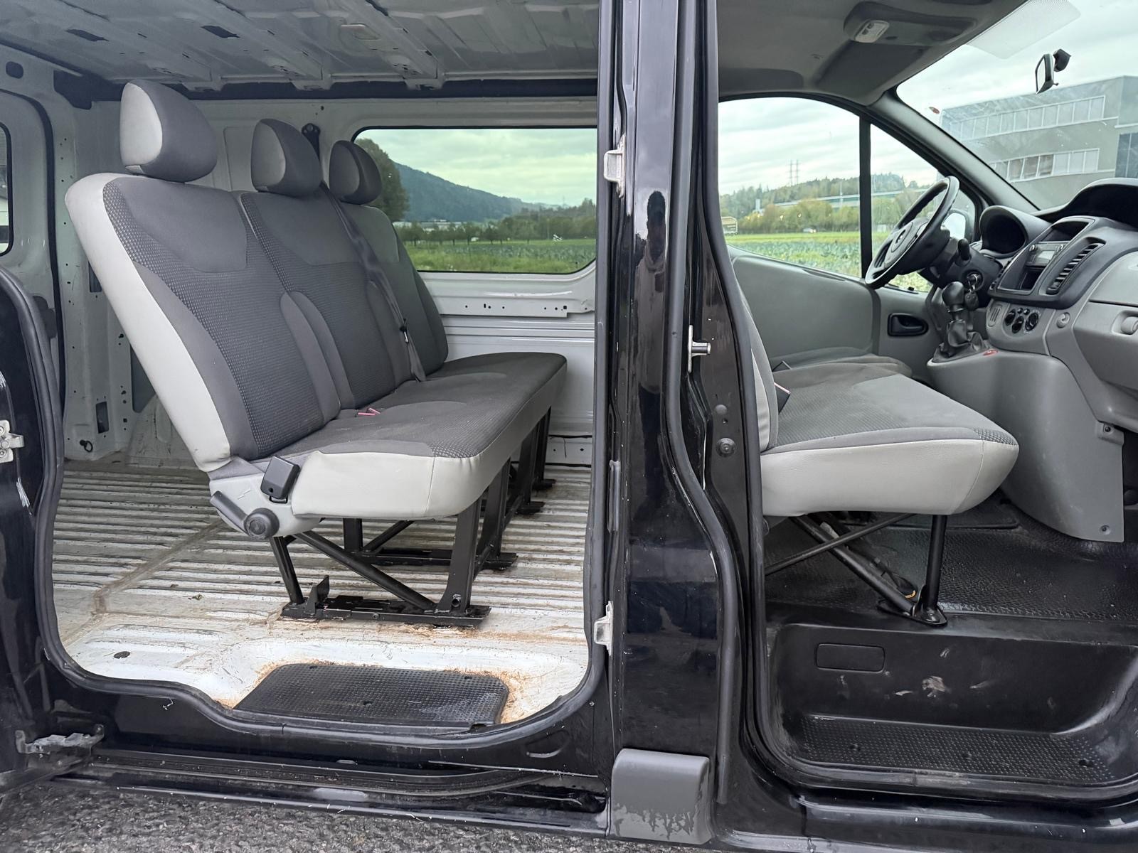 OPEL Vivaro 2.0CDTI 2.7t L1H1-image-10