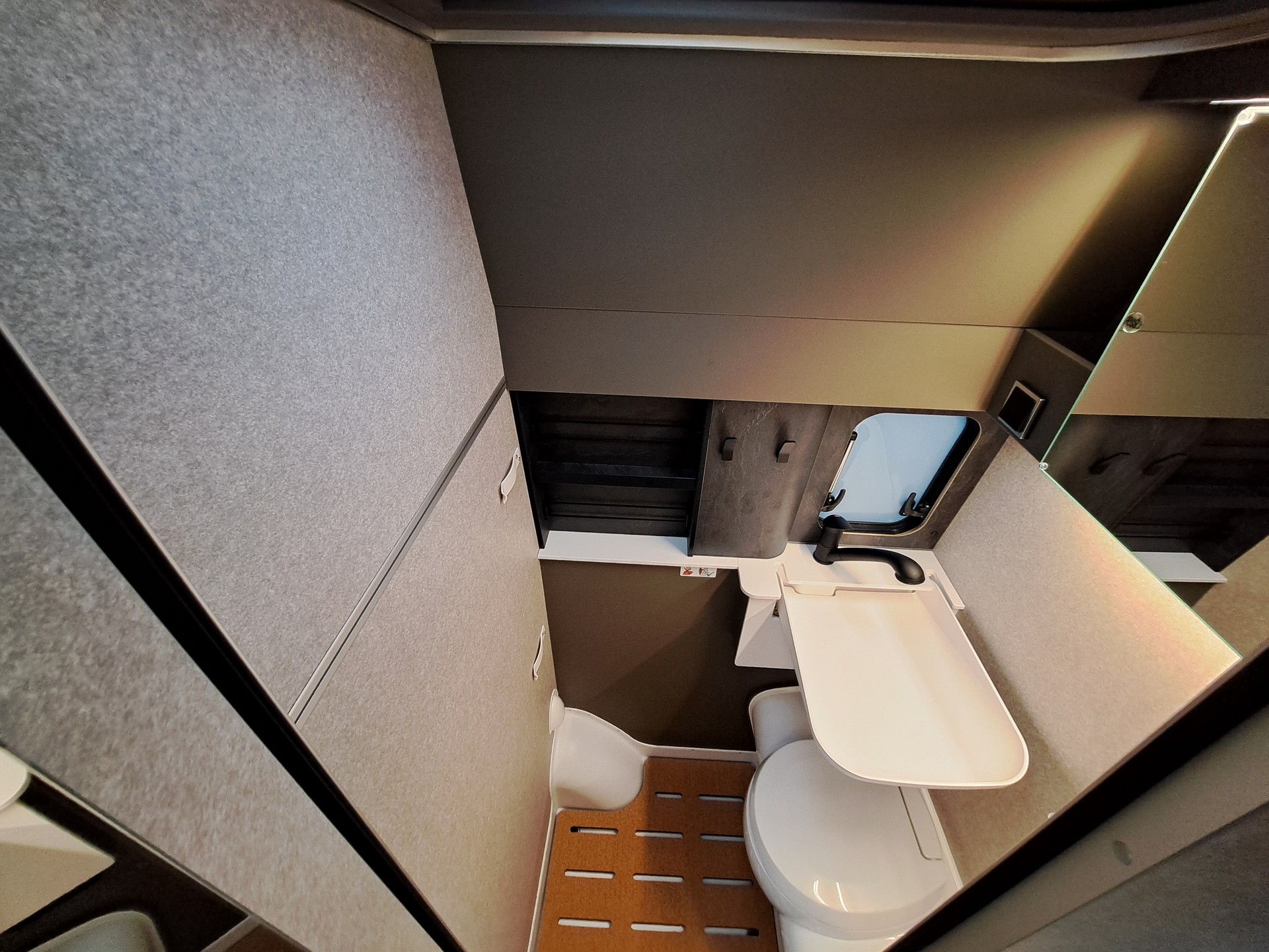 HYMER Grand Canyon S 600 4x4-image-4