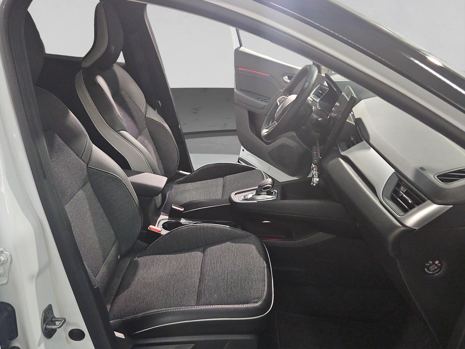 RENAULT Captur 1.6 E-Tech 145 Techno DHT-image-16
