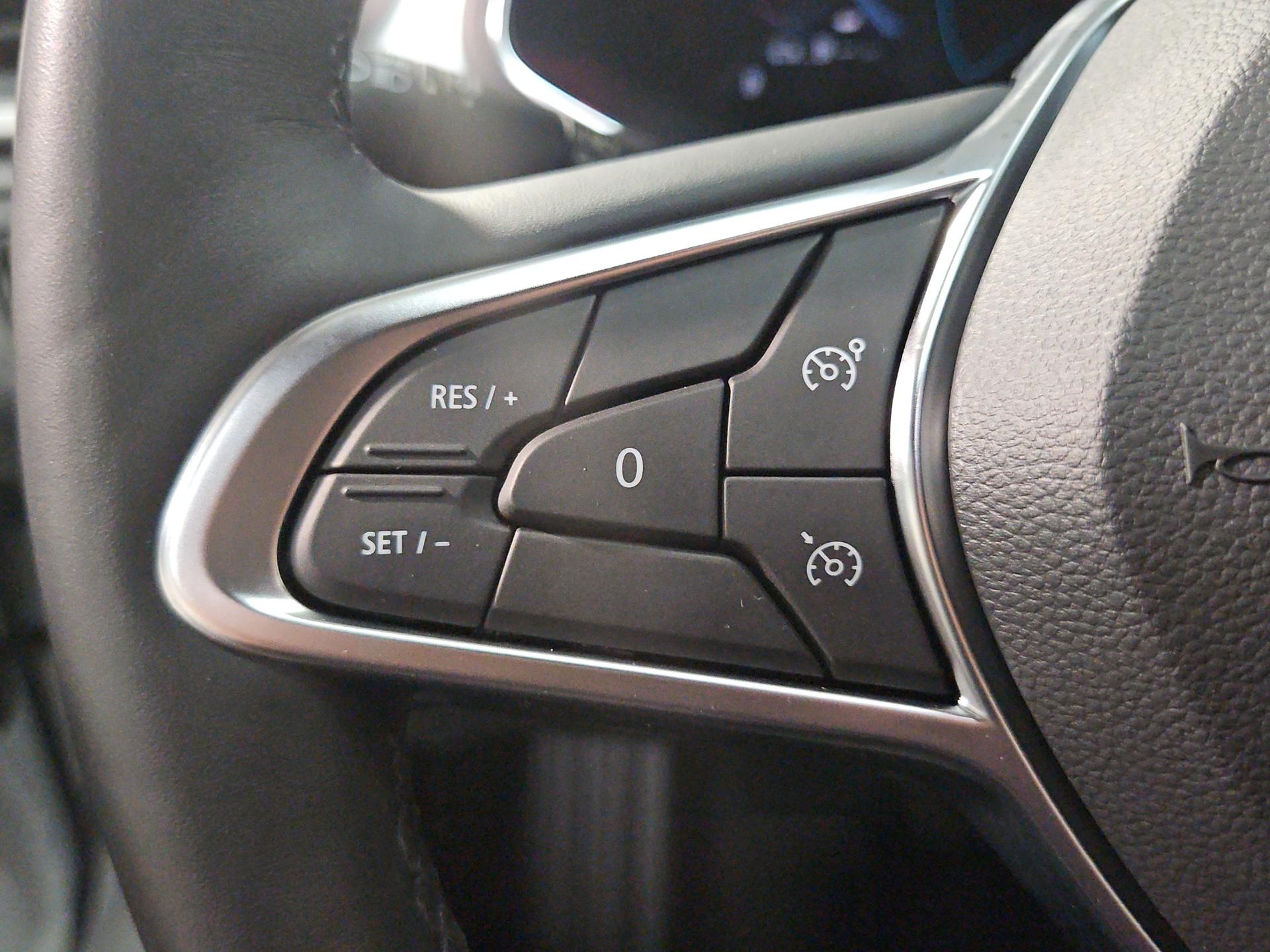 RENAULT Captur 1.6 E-Tech 145 Techno DHT-image-19