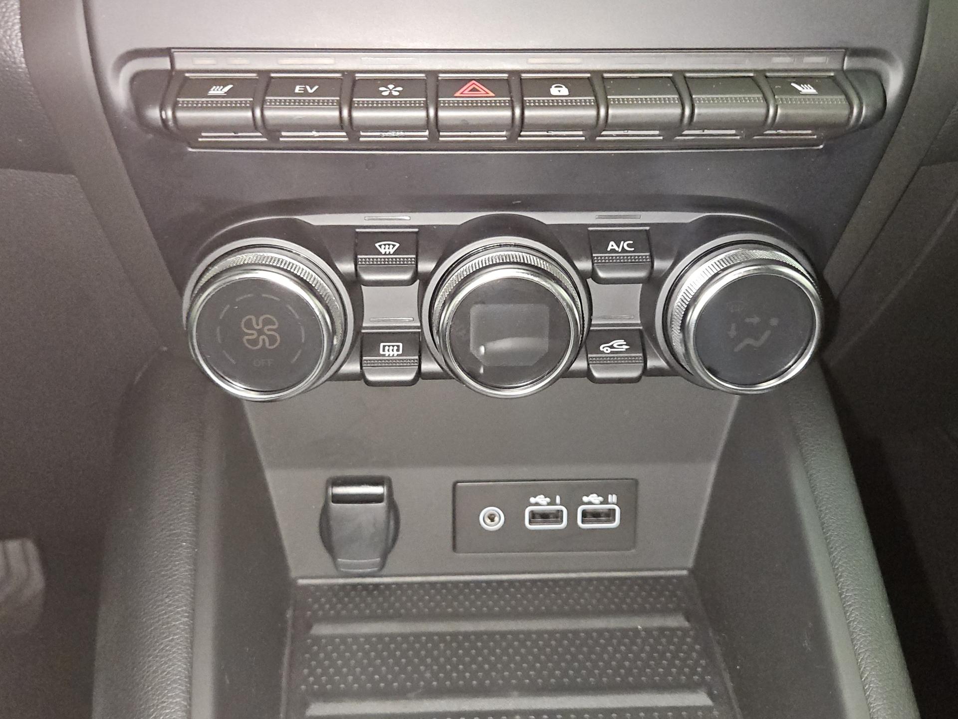 RENAULT Captur 1.6 E-Tech 145 Techno DHT-image-20