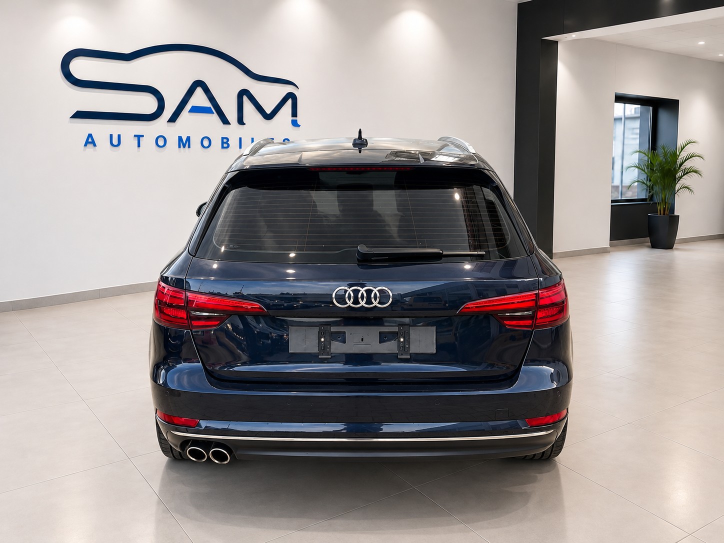 AUDI A4 Avant 3.0 TDI Design quattro tiptronic-image-4