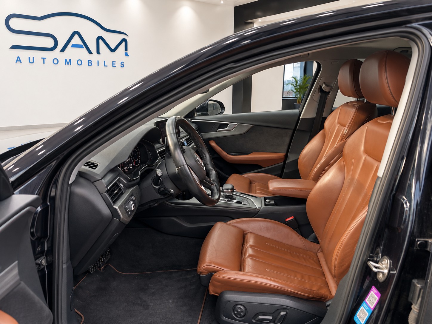 AUDI A4 Avant 3.0 TDI Design quattro tiptronic-image-6