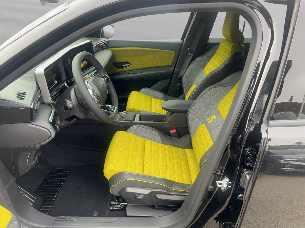RENAULT R5 E-Tech Comfort Range iconic five-image-3