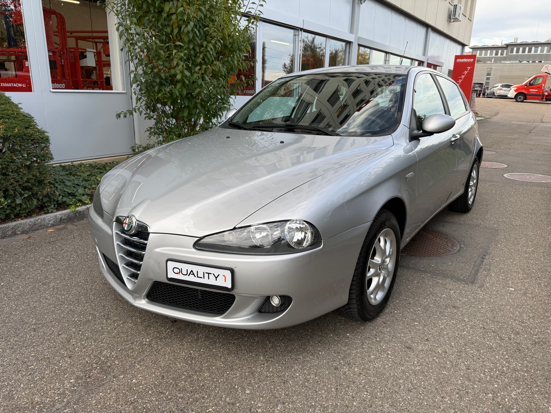 ALFA ROMEO 147 1.6 TS 16V Progression-image-0