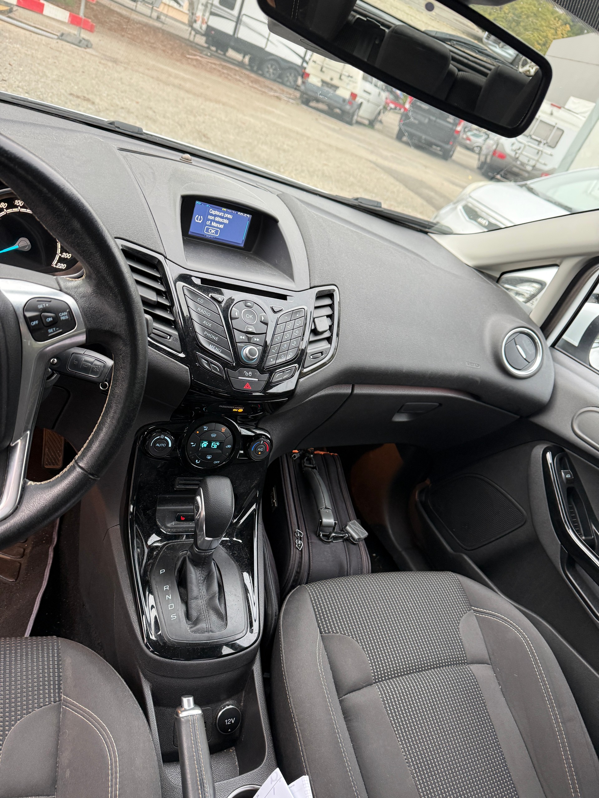 FORD Fiesta 1.0 SCTi Titanium PowerShift-image-10