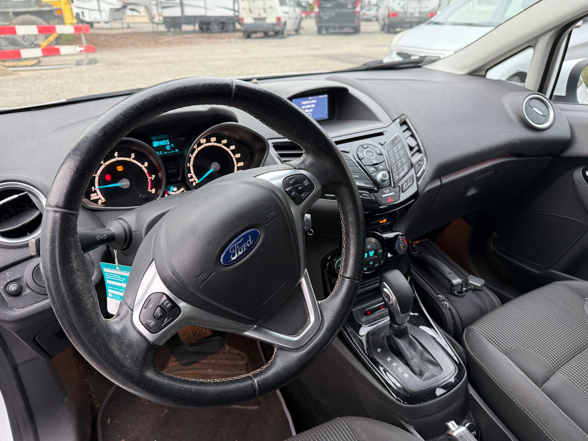 FORD Fiesta 1.0 SCTi Titanium PowerShift-image-11