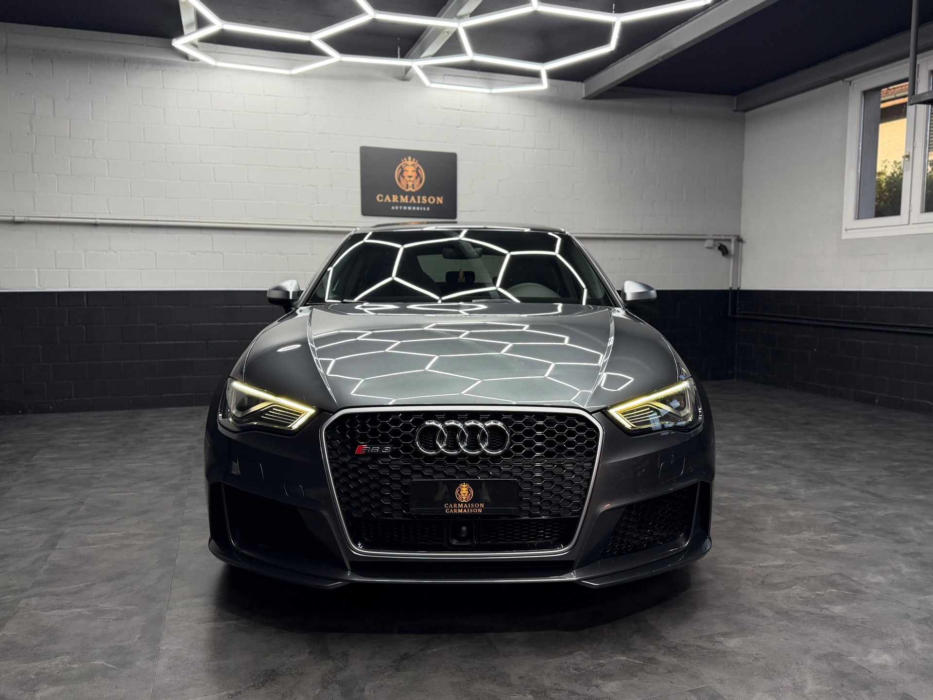 AUDI RS3 2.5 TSI quattro S-tronic | CH-Auto | Panoramadach | ACC | Ohne OPF | Rückfahrkamera | Bang & Olufsen-image-1