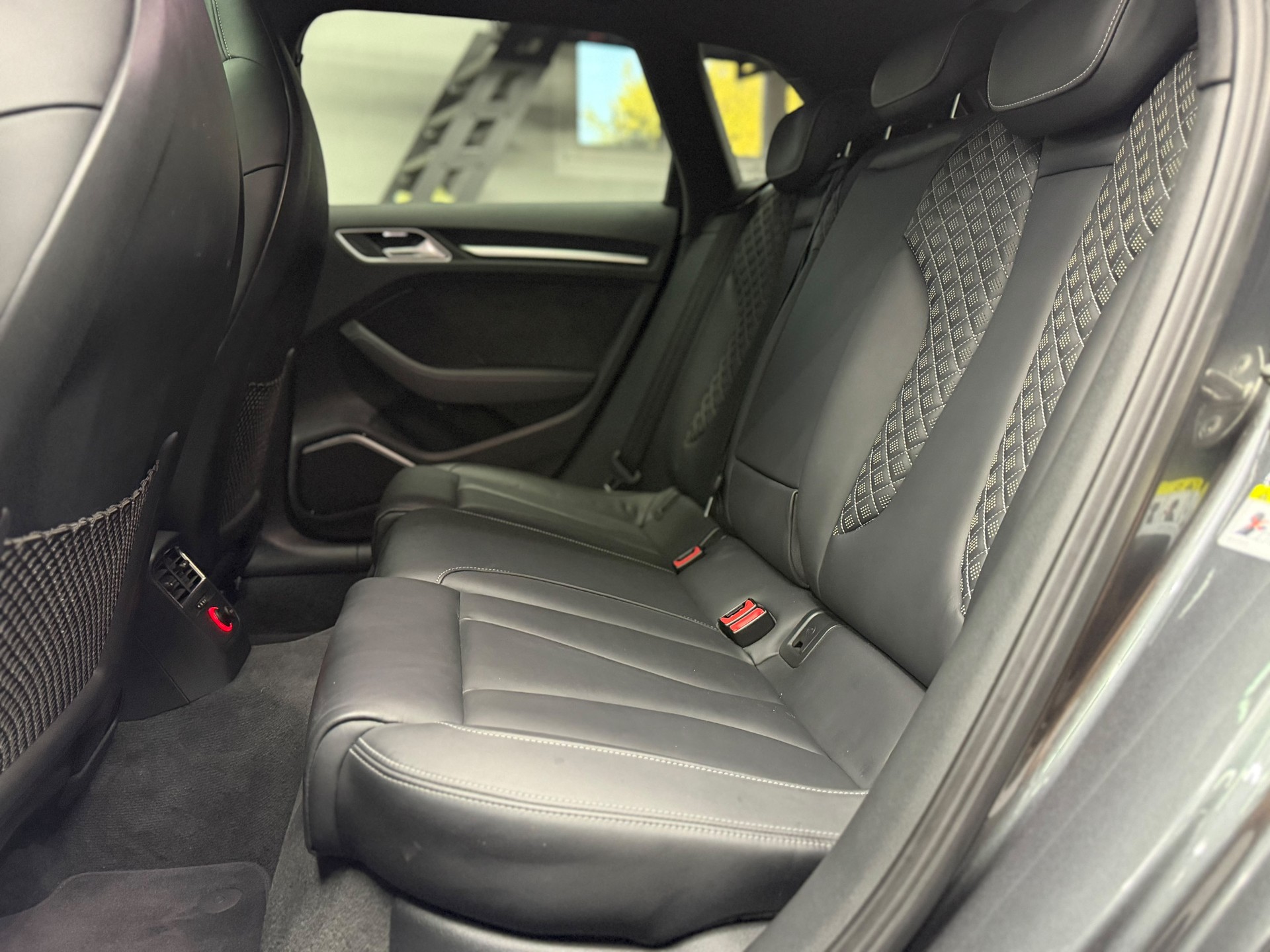 AUDI RS3 2.5 TSI quattro S-tronic | CH-Auto | Panoramadach | ACC | Ohne OPF | Rückfahrkamera | Bang & Olufsen-image-23