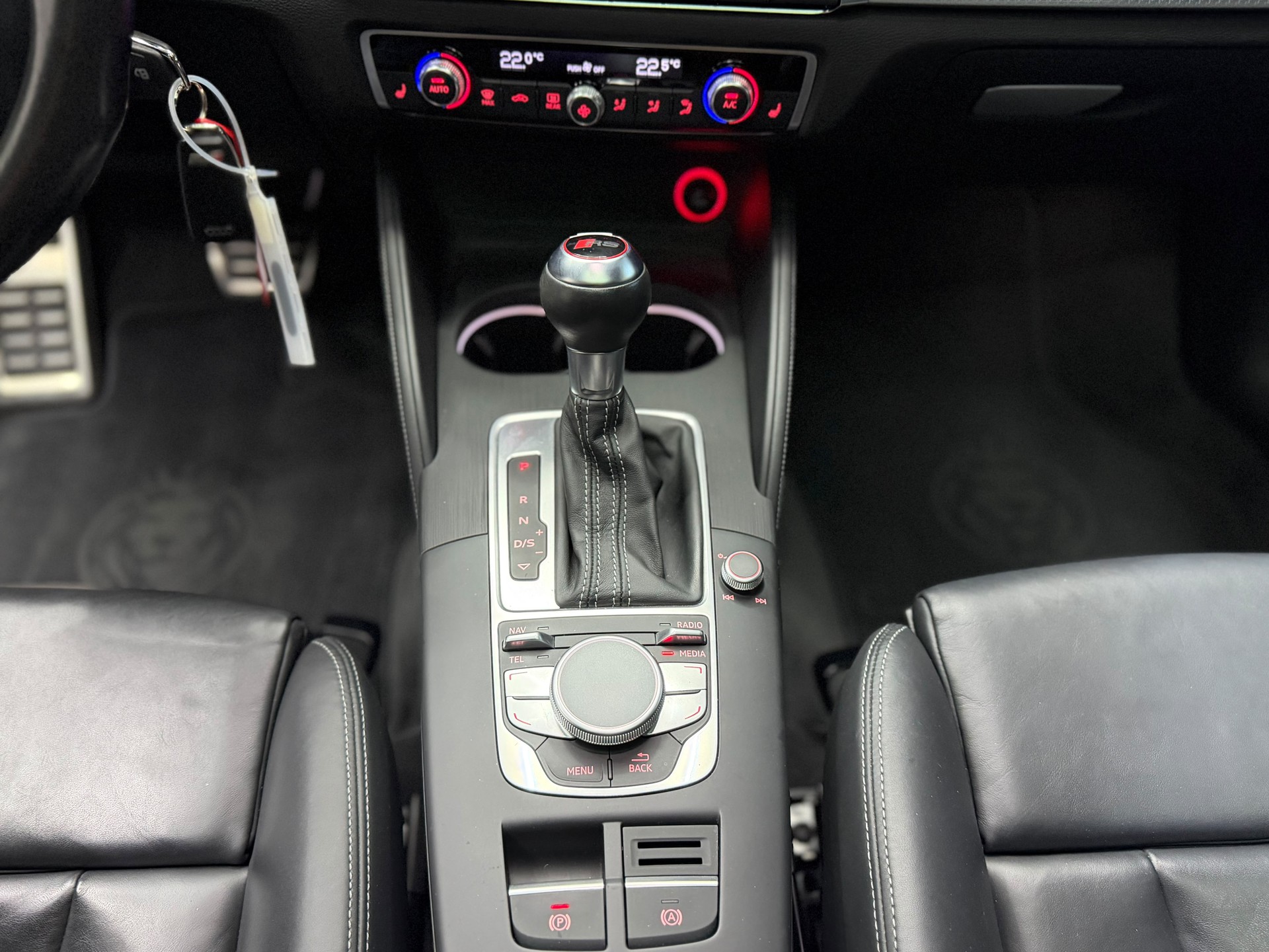 AUDI RS3 2.5 TSI quattro S-tronic | CH-Auto | Panoramadach | ACC | Ohne OPF | Rückfahrkamera | Bang & Olufsen-image-20