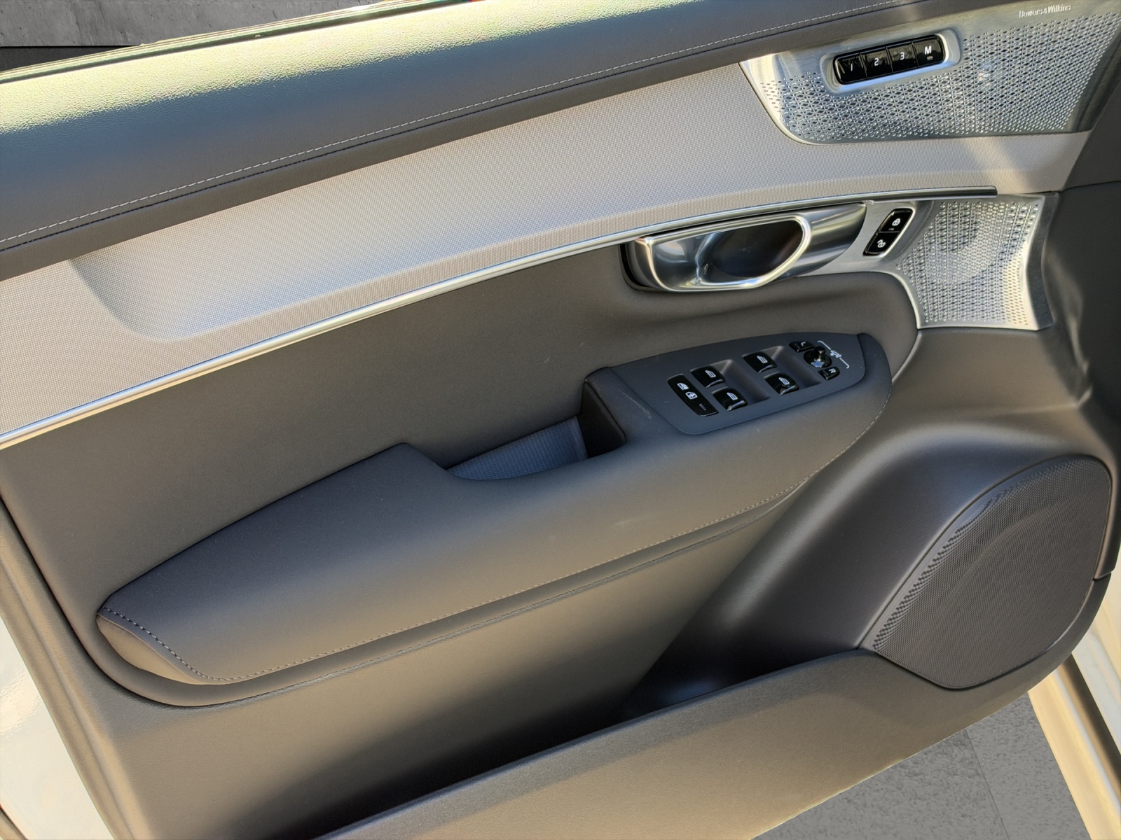 Image VOLVO XC90 XC90 T8 eAWD PluginHybrid Black Edition Geartronic
