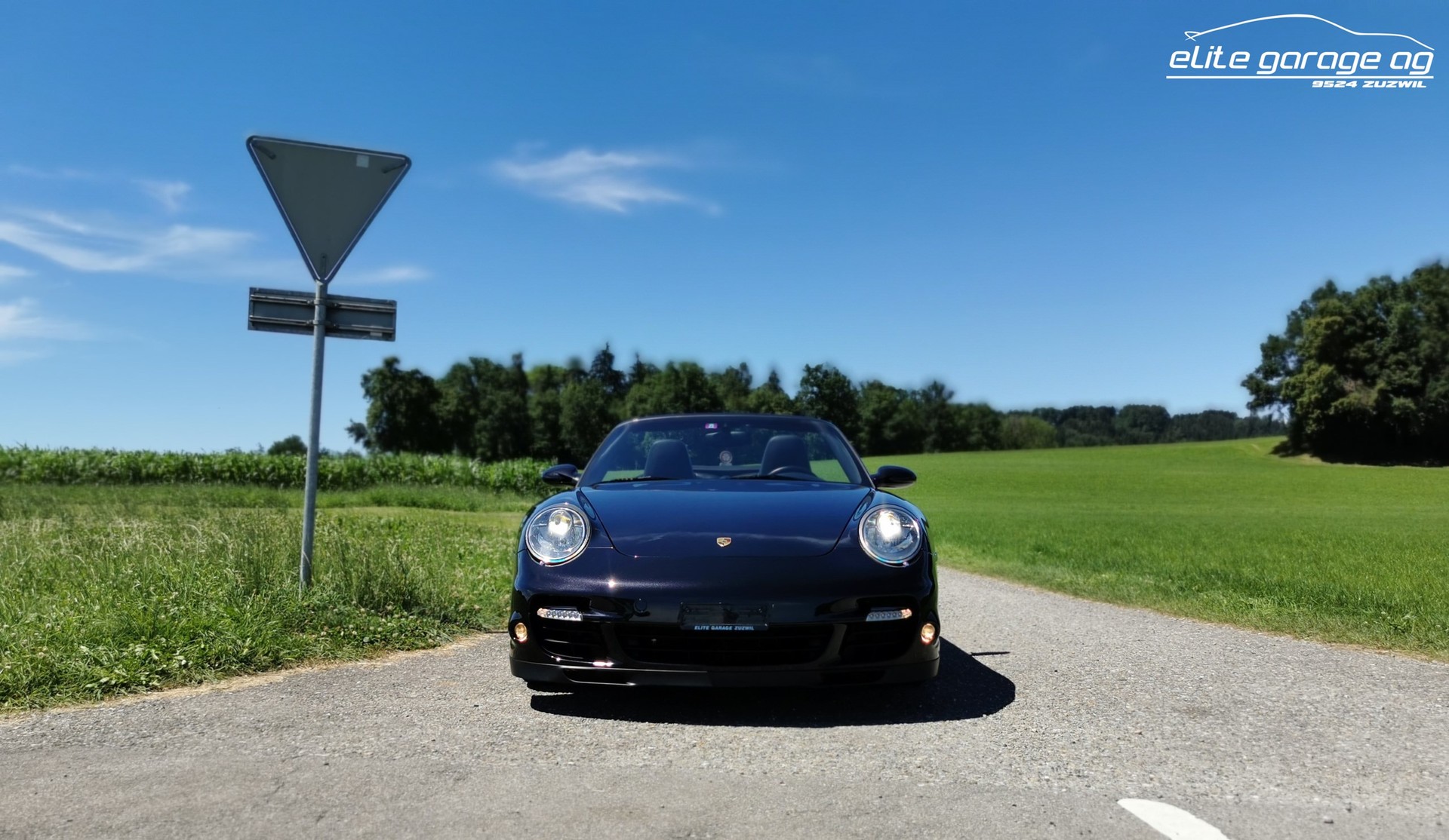 PORSCHE 911 Cabrio Turbo-image-2