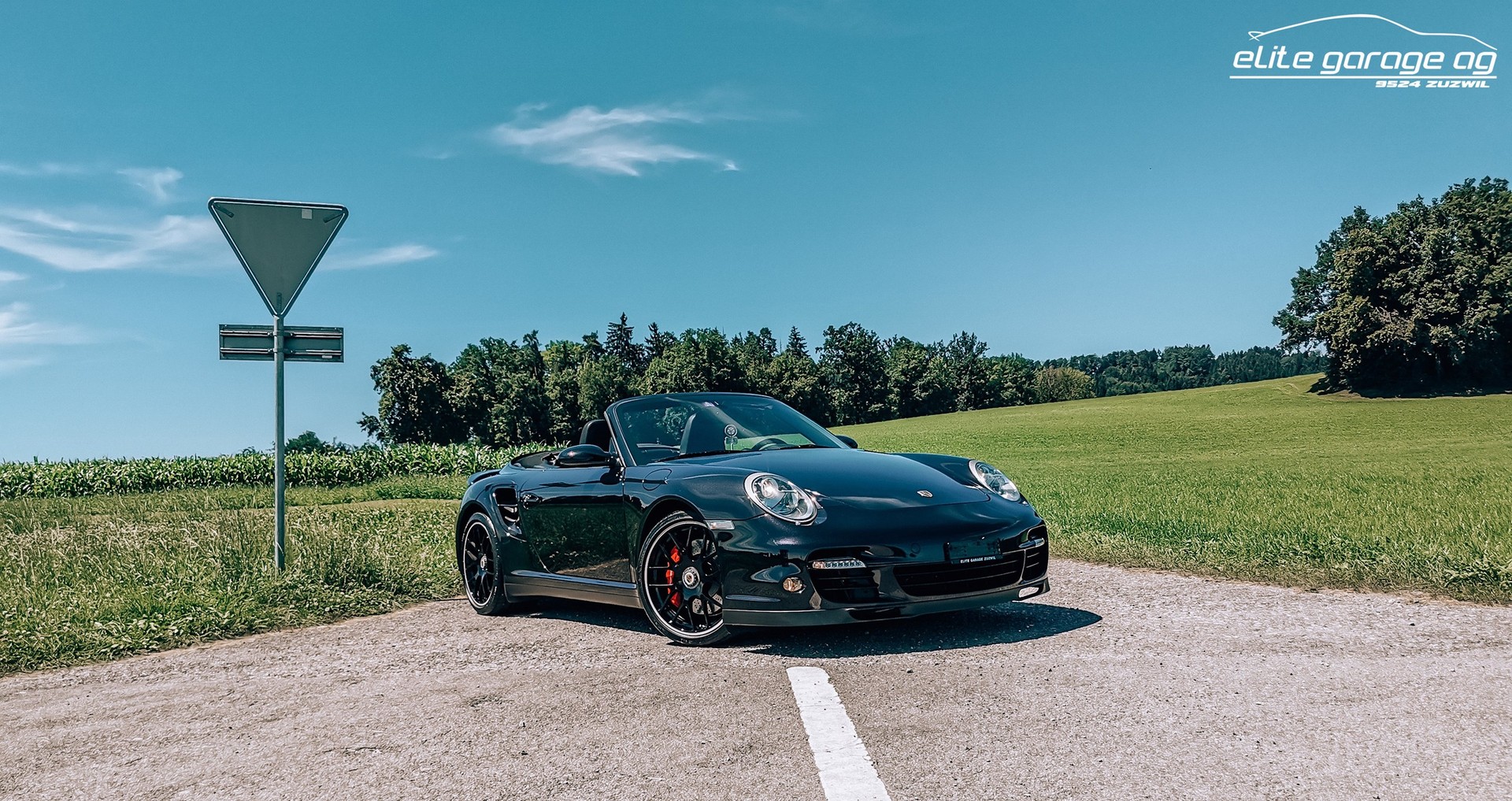 PORSCHE 911 Cabrio Turbo-image-1