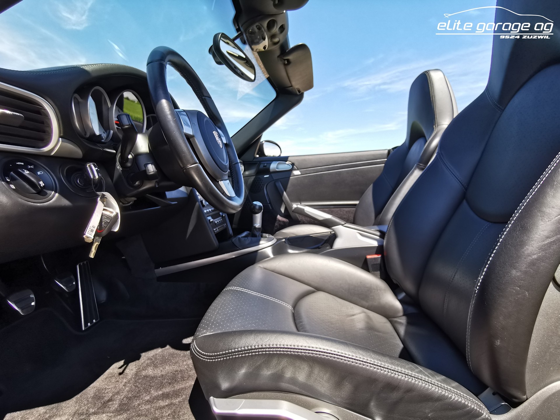 PORSCHE 911 Cabrio Turbo-image-11