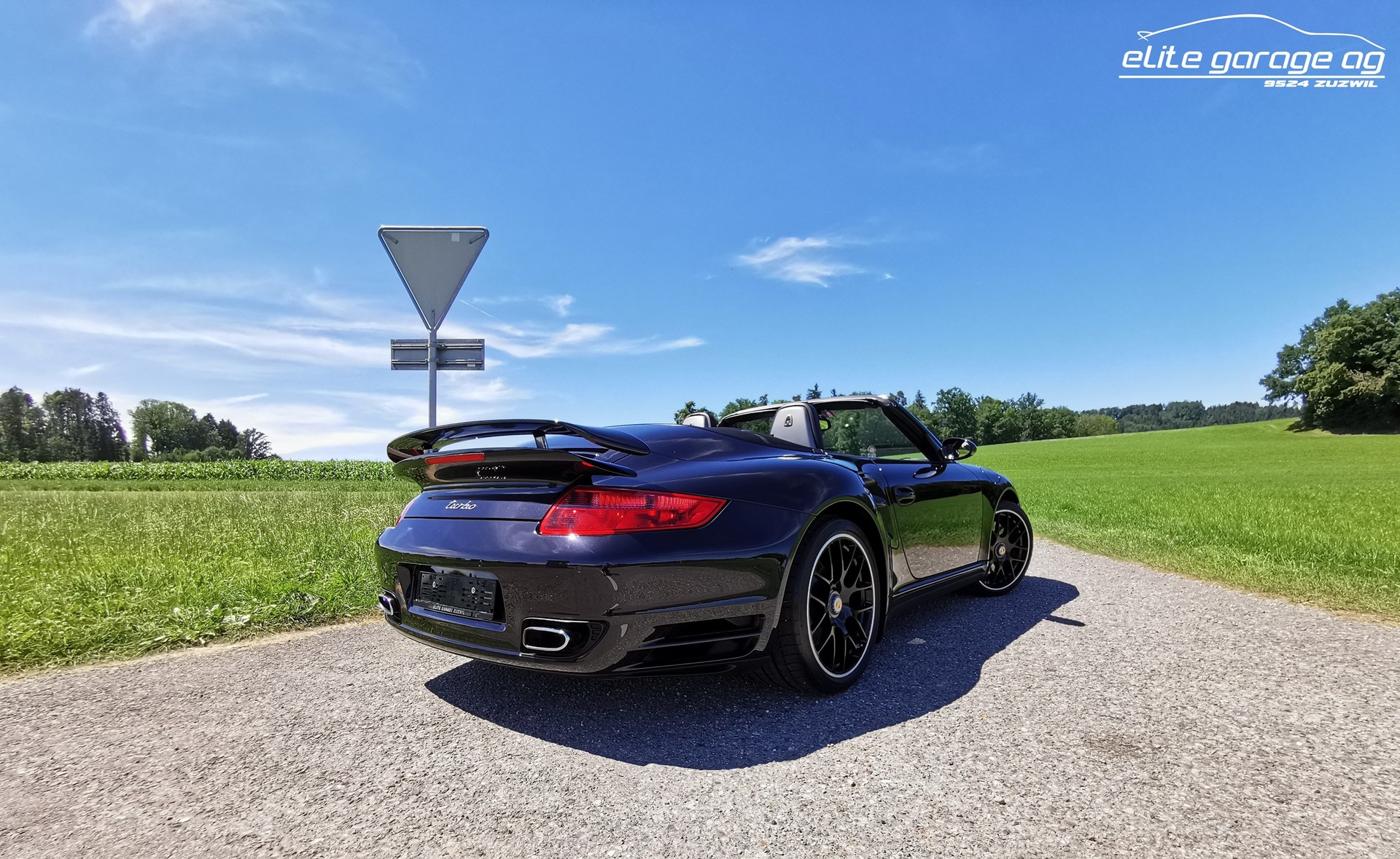 PORSCHE 911 Cabrio Turbo-image-6