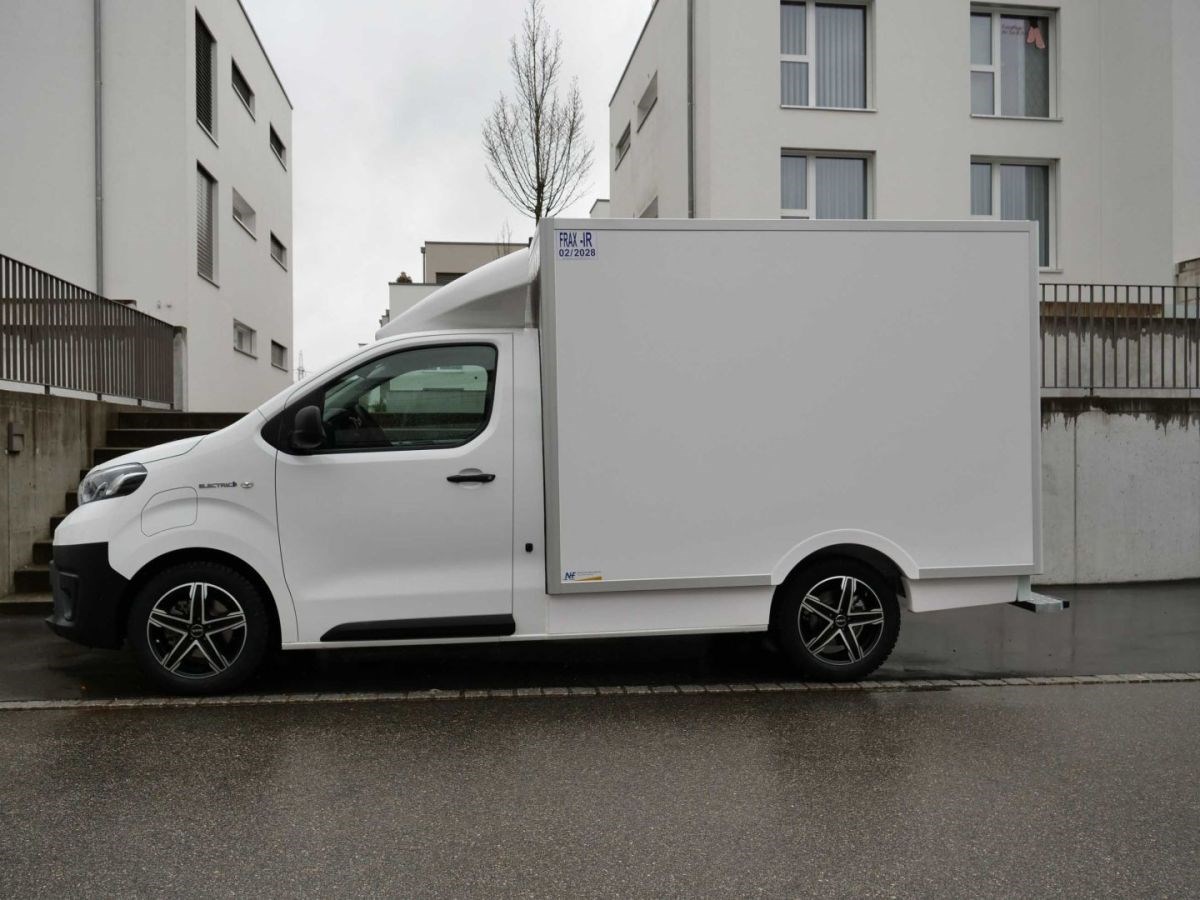 TOYOTA Proace EV 75kWh Long Active-image-4